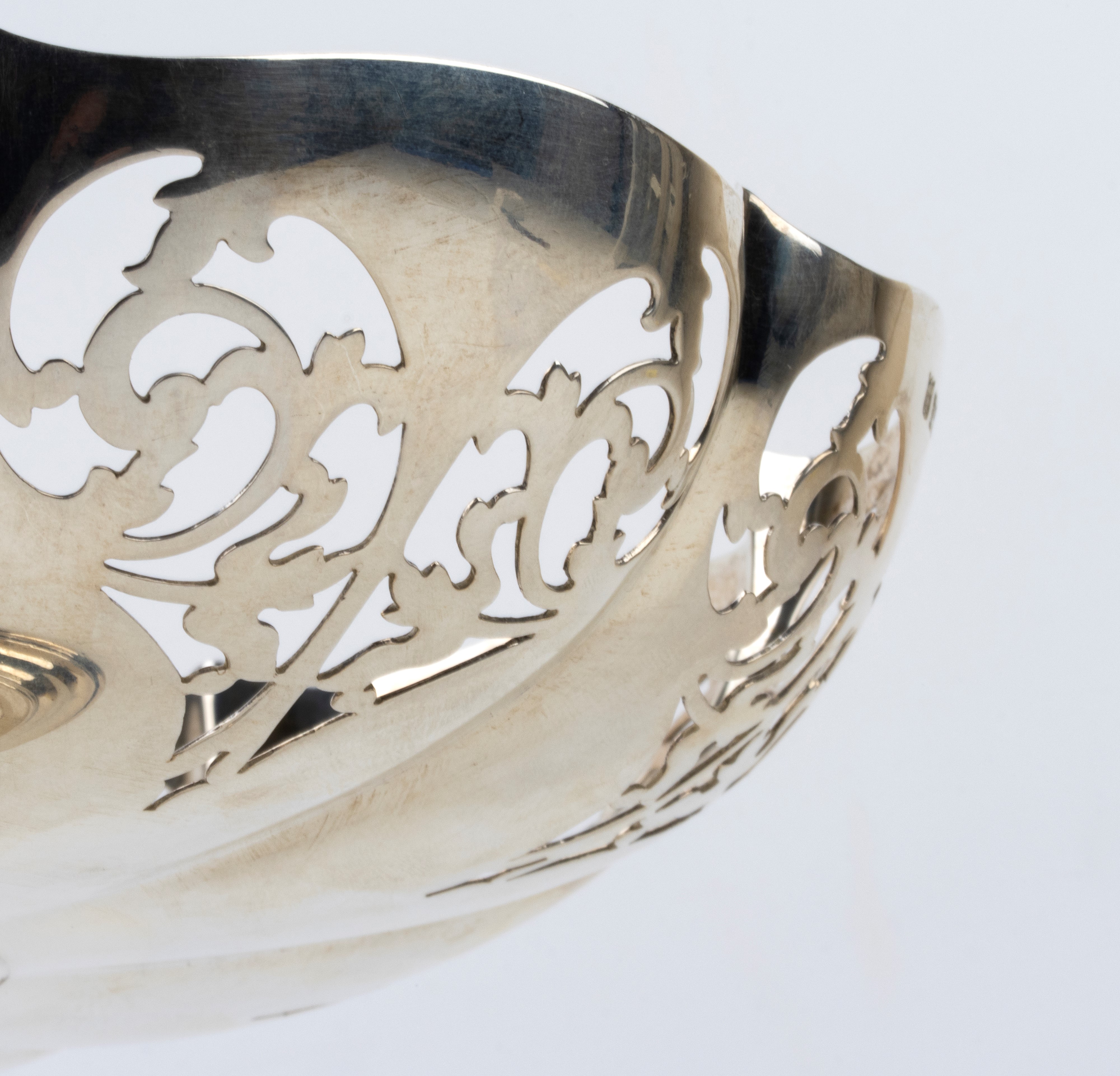 Fenton Brothers Ltd - Alzatina inglese in argento 925/1000 (Sheffield, 1912)