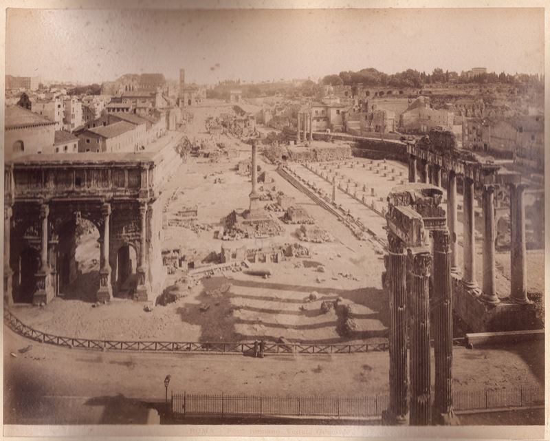 Fotografia attribuita a studi professionali, Roma: Tempio di Pallade, Arco di Settimio Severo, Ve...