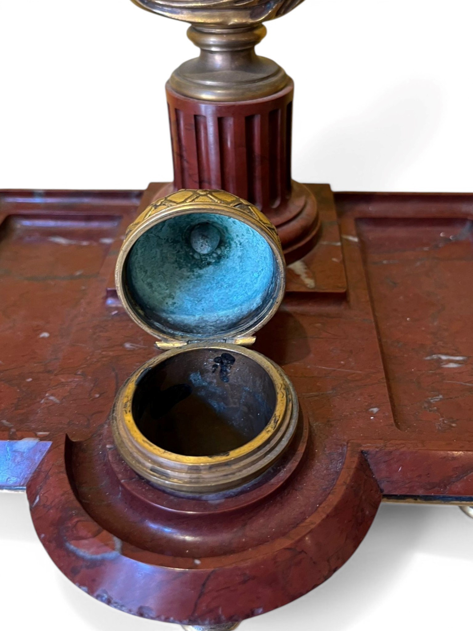 Calamaio in bronzo dorato