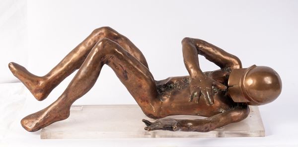 Senza titolo, scultura a tutto tondo in bronzo