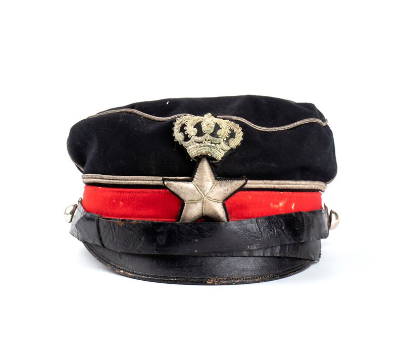 Italia, regno, periodo Umbertino, berretto m. 1880 da sottotenente della milizia territoriale