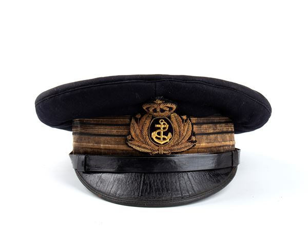 Italia, Regno, Berretto da capitano di Fregata