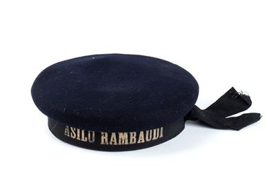 Italia, Regno, cappello alla marinara in panno di lana blu scuro con fascia in seta “Asilo Rambau...