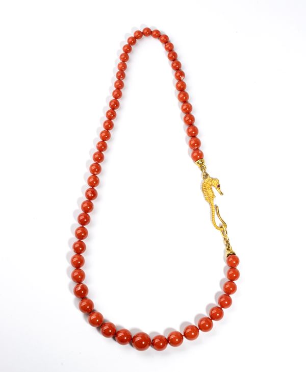 COLLANA IN CORALLO CERASUOLO ED ORO 