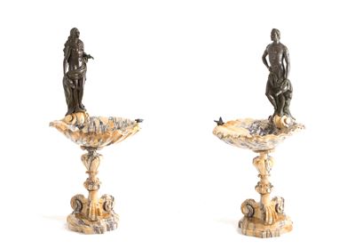 Coppia di vasche in marmo giallo venato con sculture in bronzo, XIX secolo
