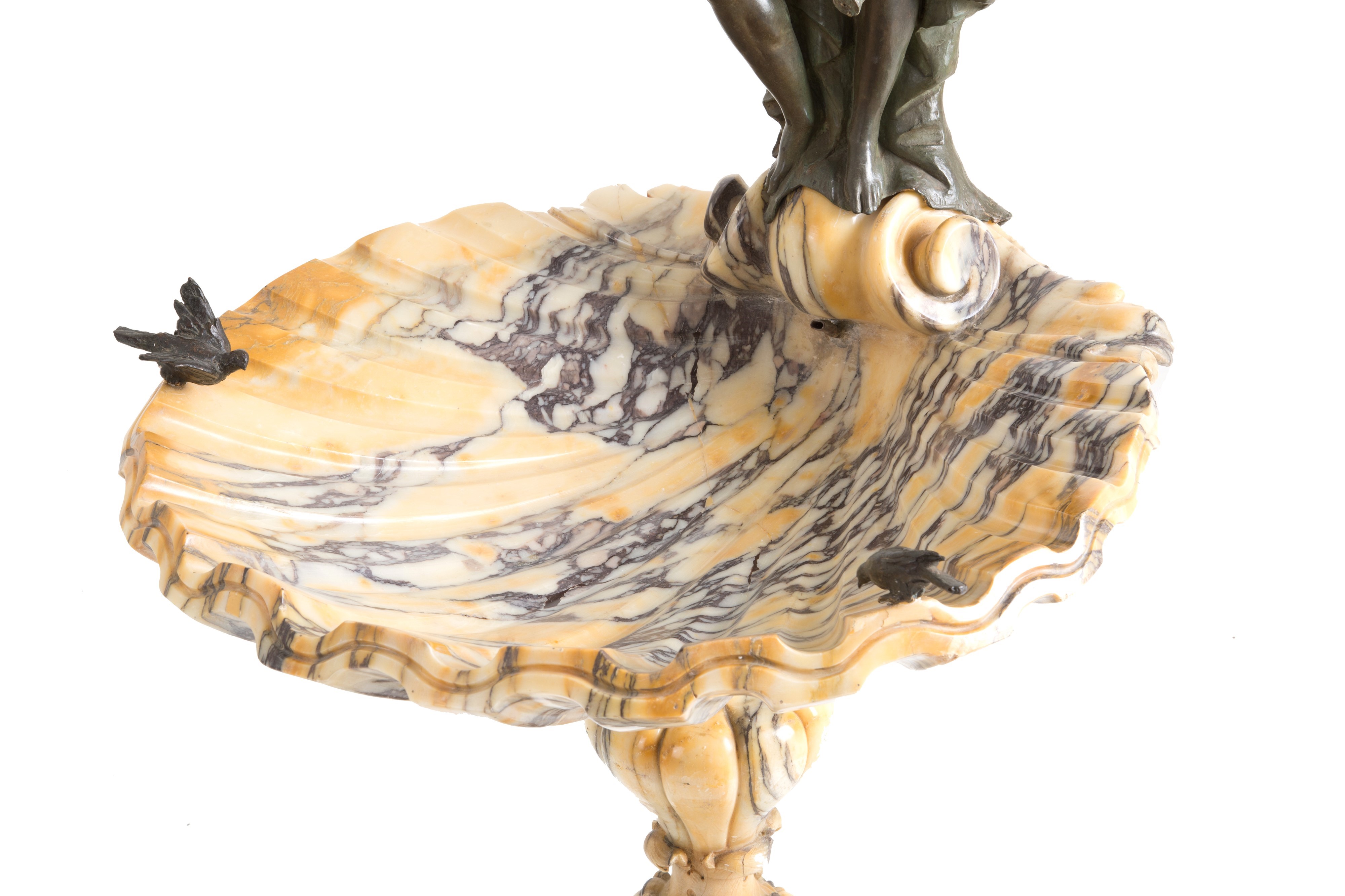 Coppia di vasche in marmo giallo venato con sculture in bronzo, XIX secolo