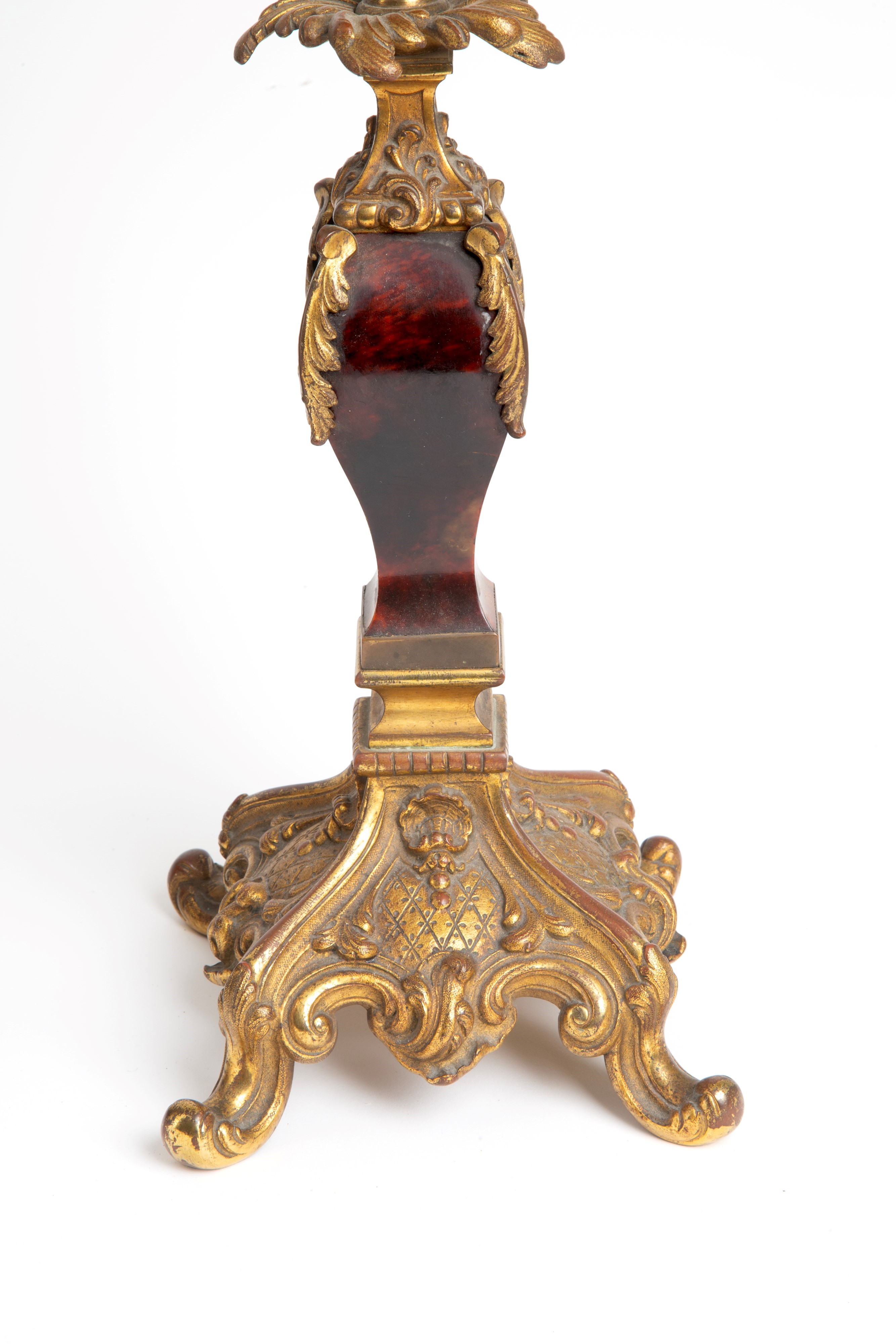 Candelabri, Coppia di candelabri a cinque fiamme in bronzo dorato, XIX secolo