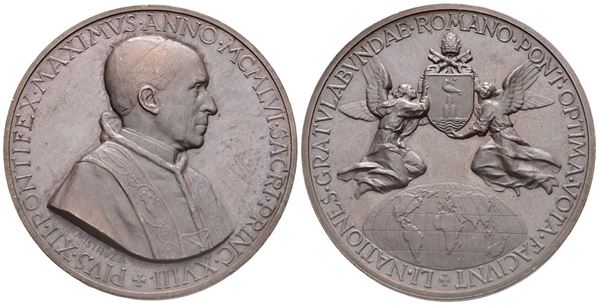 VATICANO. Pio XII (Eugenio Pacelli, 1939-1958). Medaglia straordinaria, 1956. Per l'ottantesimo compleanno del Pontefice, omaggio ufficiale del mondo per la sua opera di Pacificazione. Opus: A. Mistruzzi. Ae (32,18 g; 44 mm). Cusumano Modesti 251. qFDC
