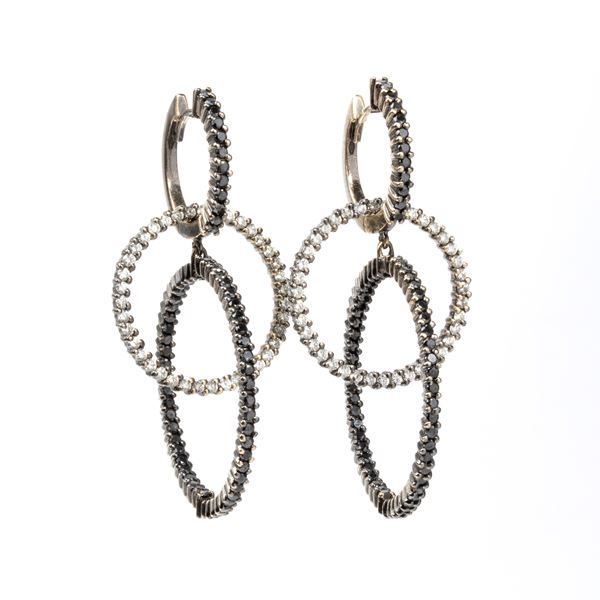 Titanium diamond earrings