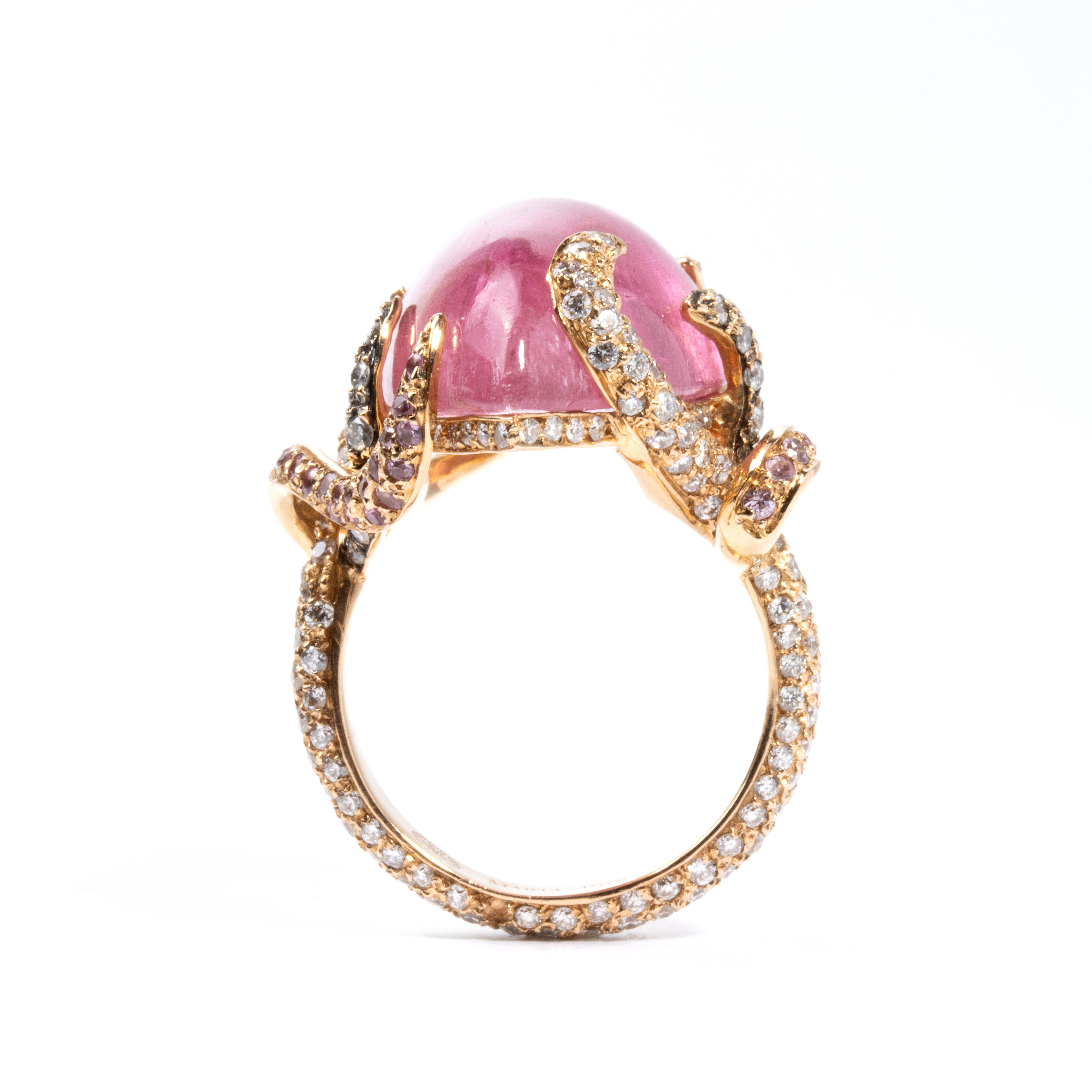 Anello con tormalina, corindoni rosa e diamanti