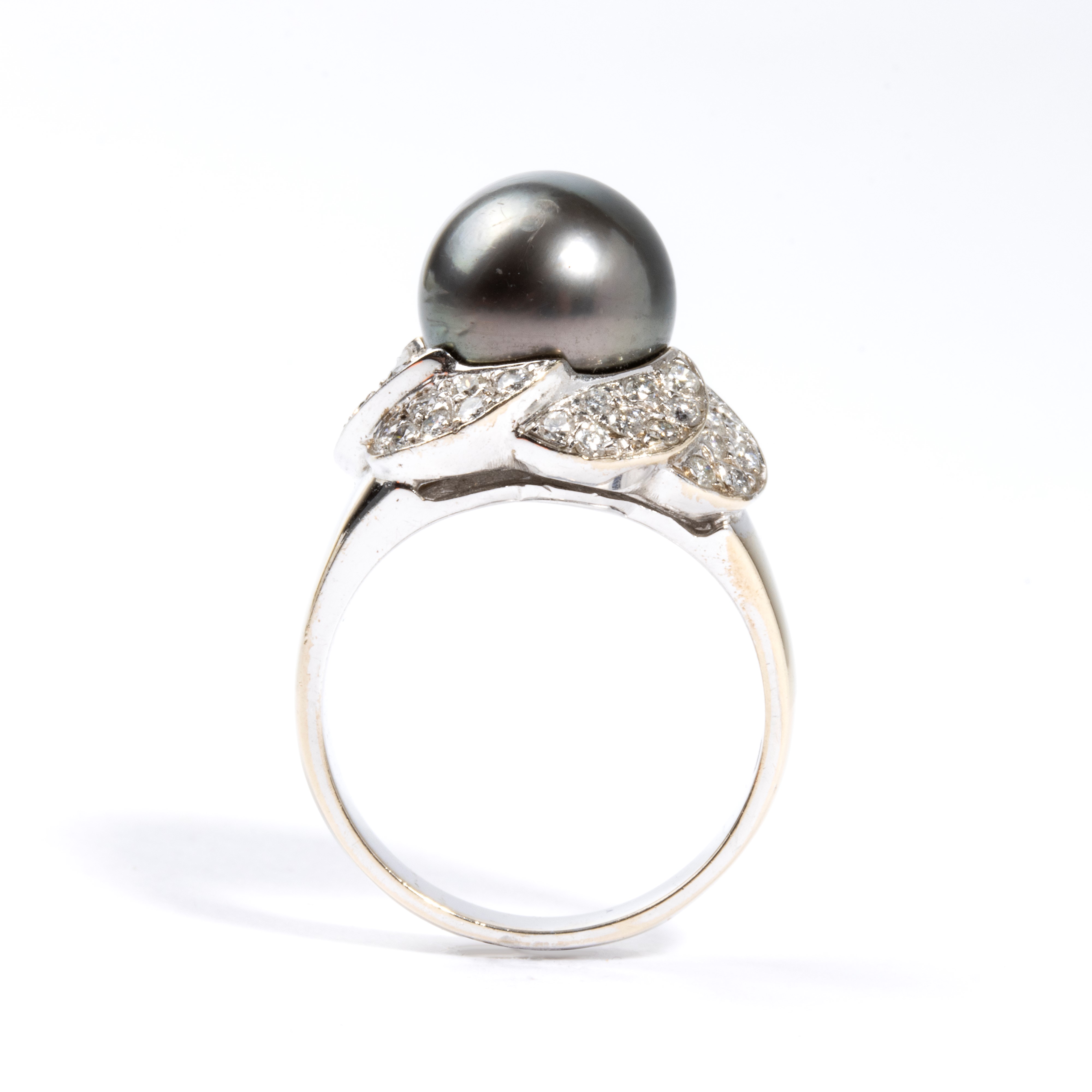 Anello in oro con diamanti e perla Tahiti