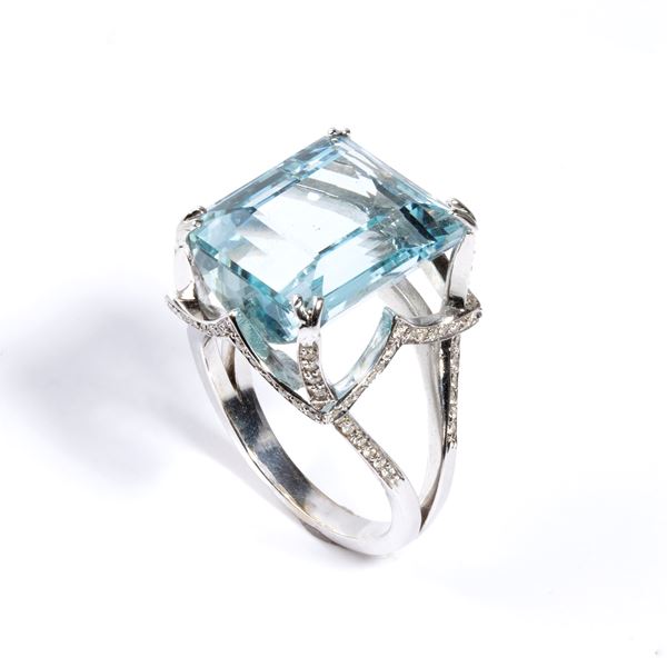 Diamond aquamarine ring