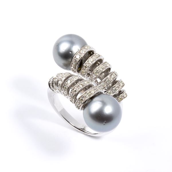 Diamond Tahitian pearl gold ring