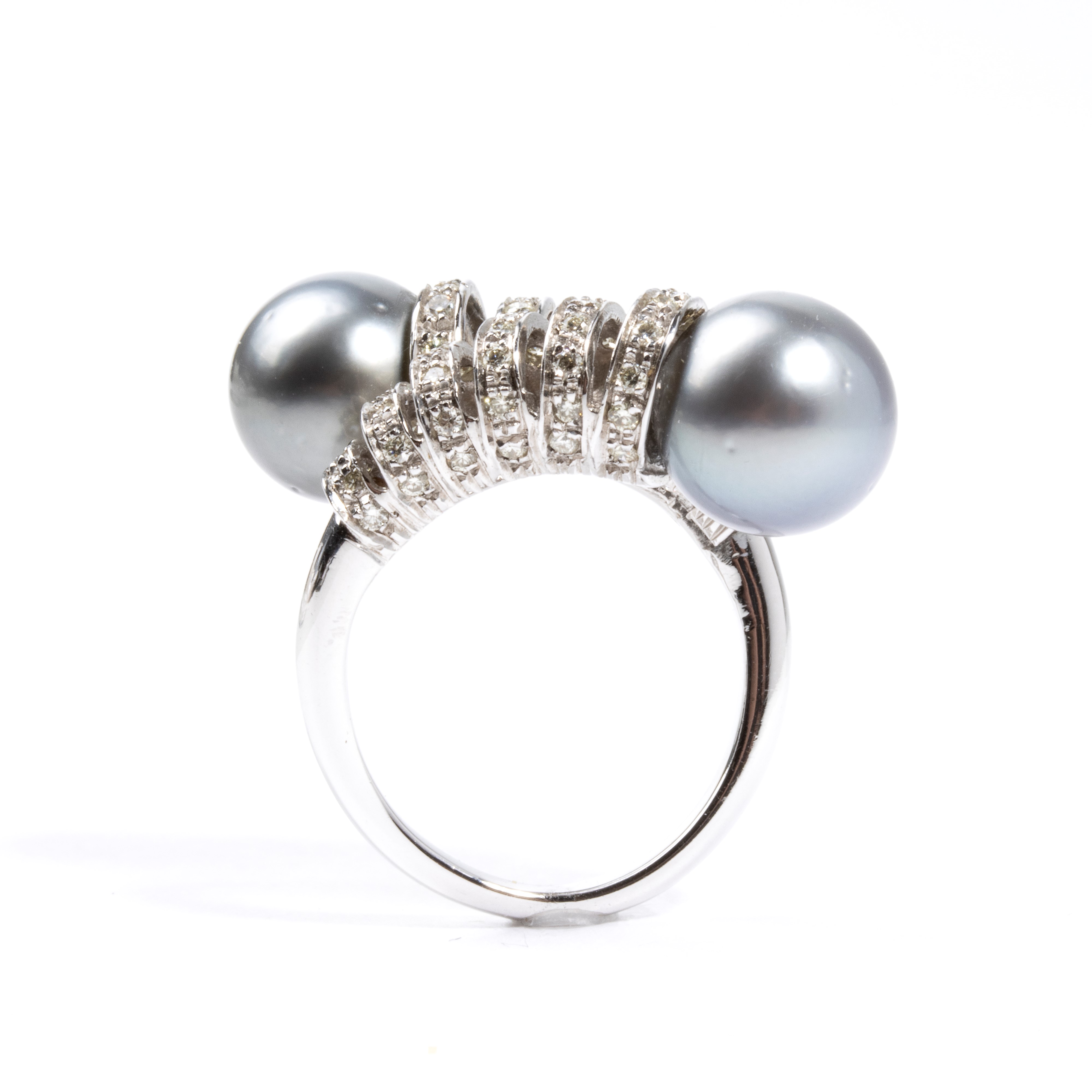 Anello in oro con diamanti e perle Tahiti