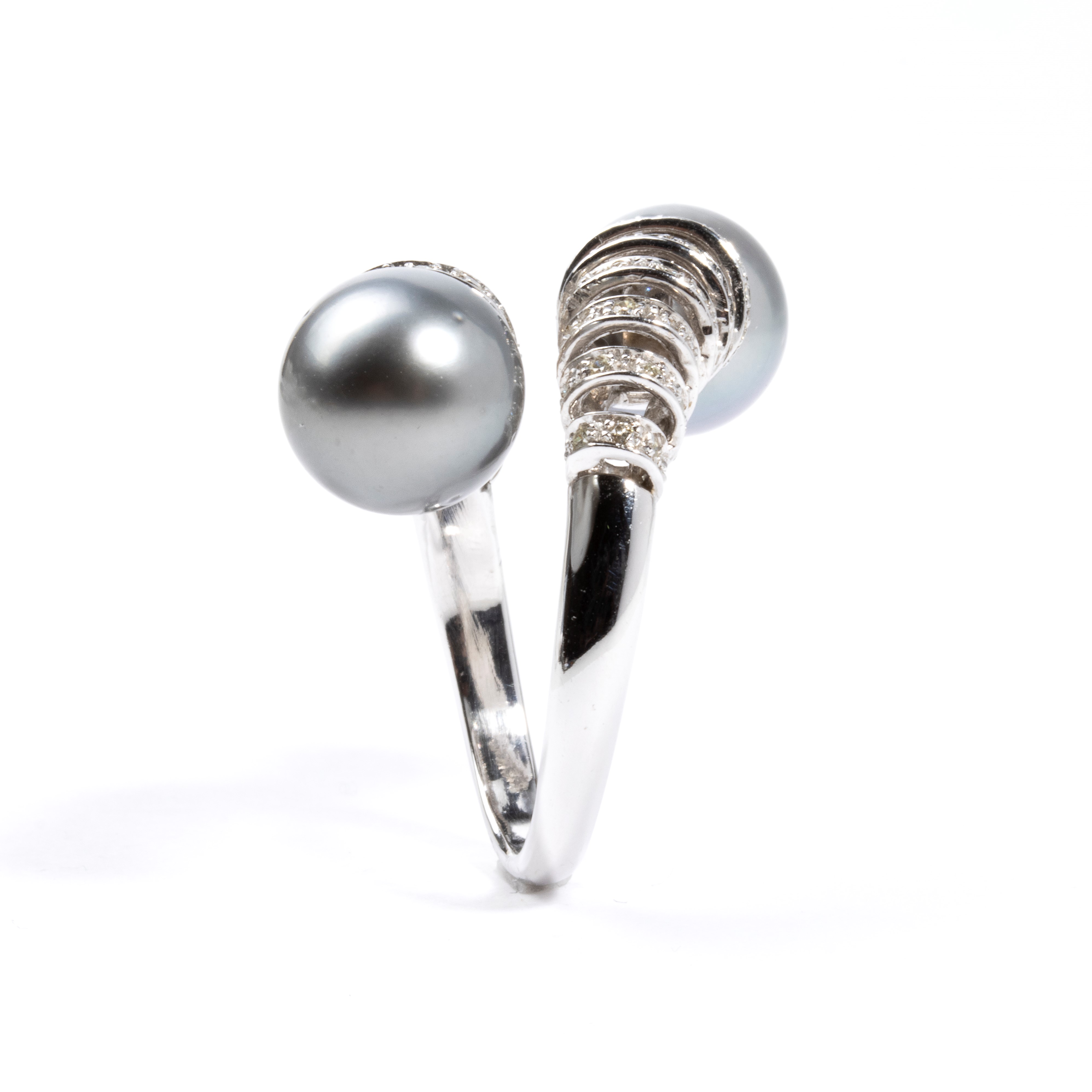 Anello in oro con diamanti e perle Tahiti