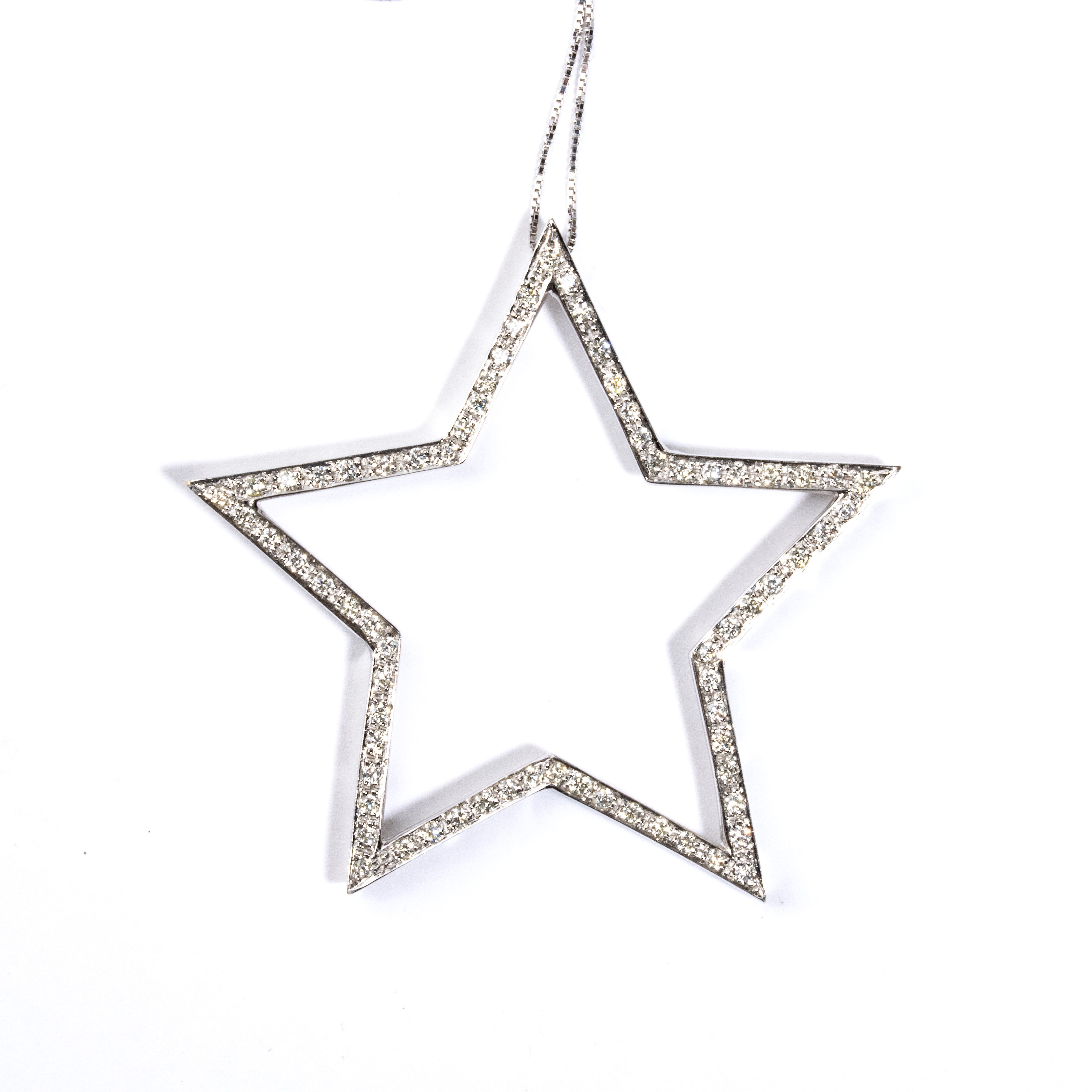 Girocollo con pendente in oro e diamanti