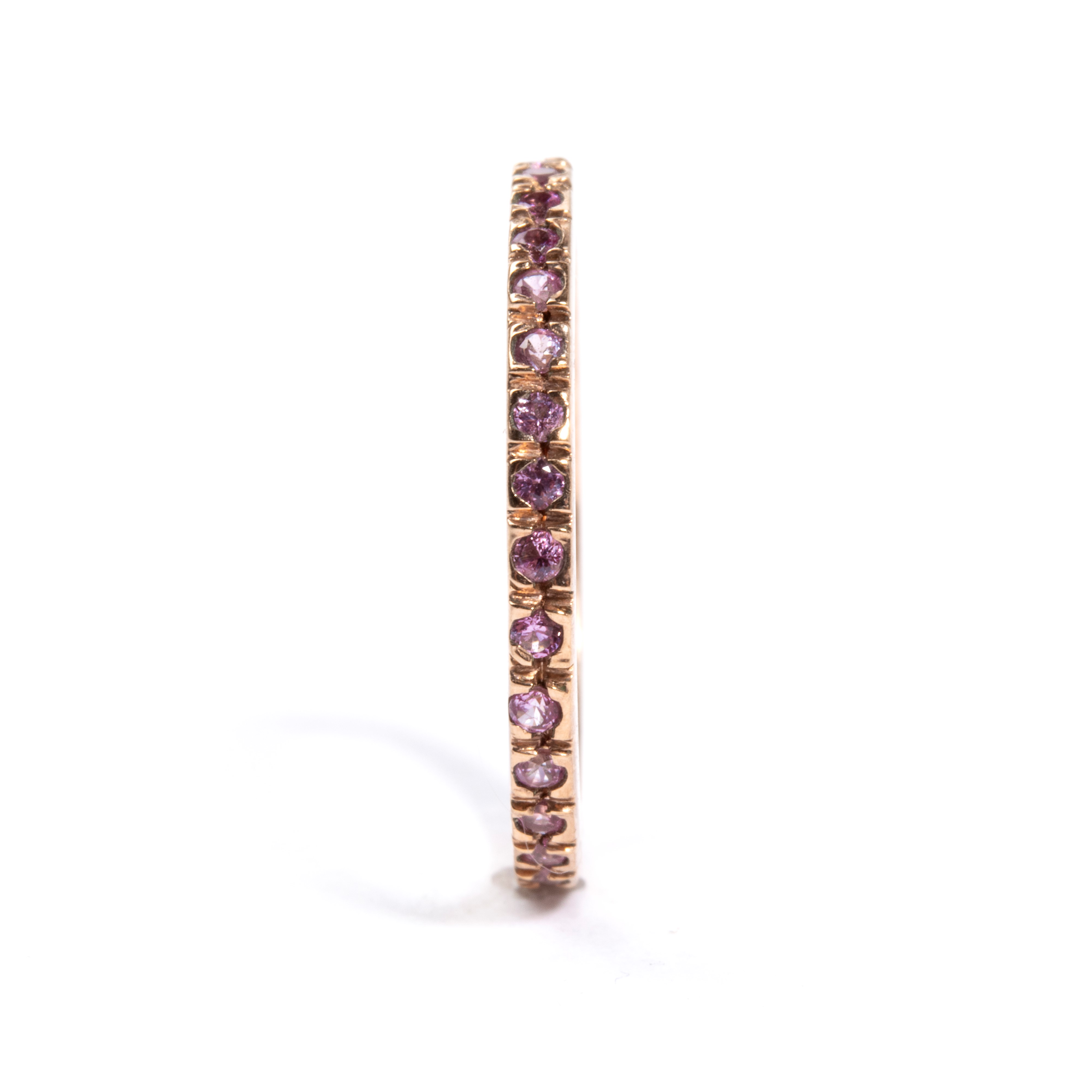 Anello, oro rosa 18k con corindoni