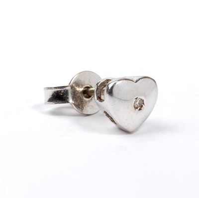 Orecchino singolo, oro bianco 18k a forma di cuore con diamante (circa 0.01 ct)