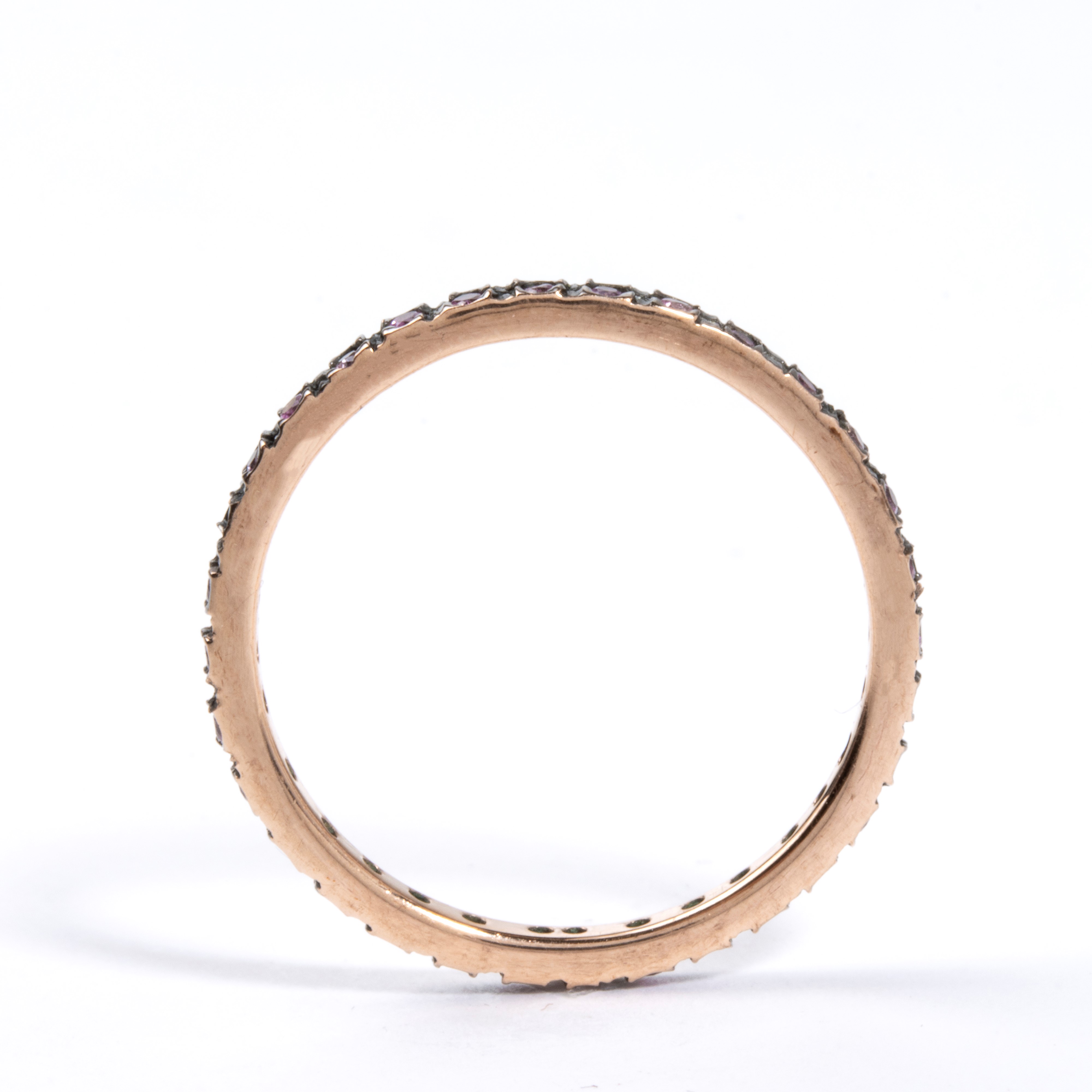 Anello in oro rosa 9k con corindoni rosa