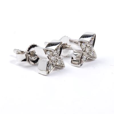 Orecchini, oro bianco 18k con pavé di diamanti
