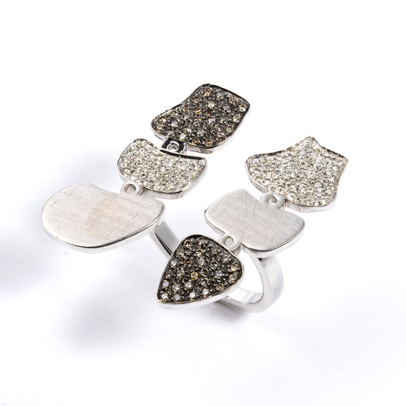 Anello PYTON in oro e diamanti