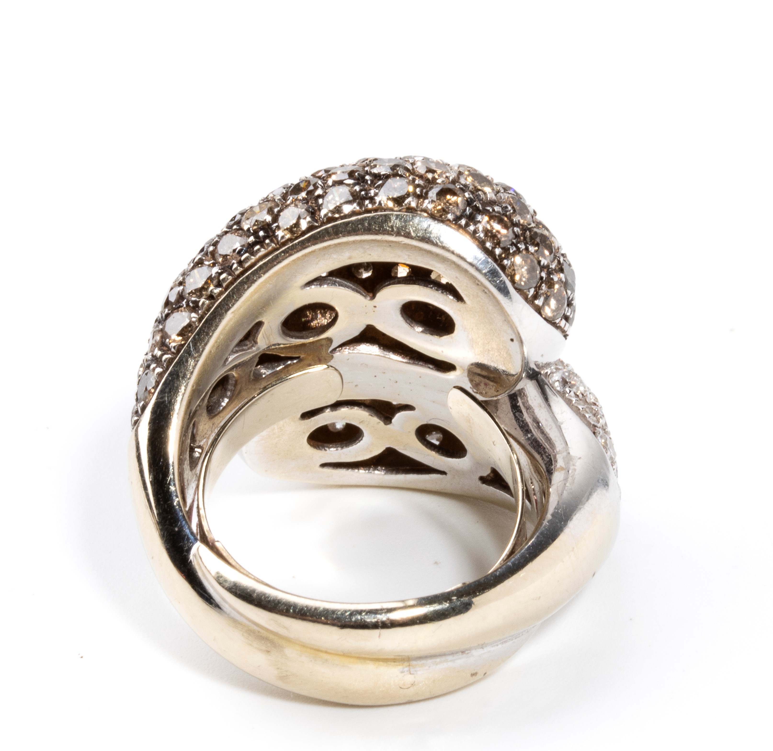 Anello in oro con diamanti