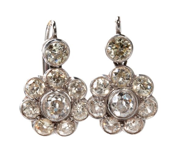 Diamond gold earrings