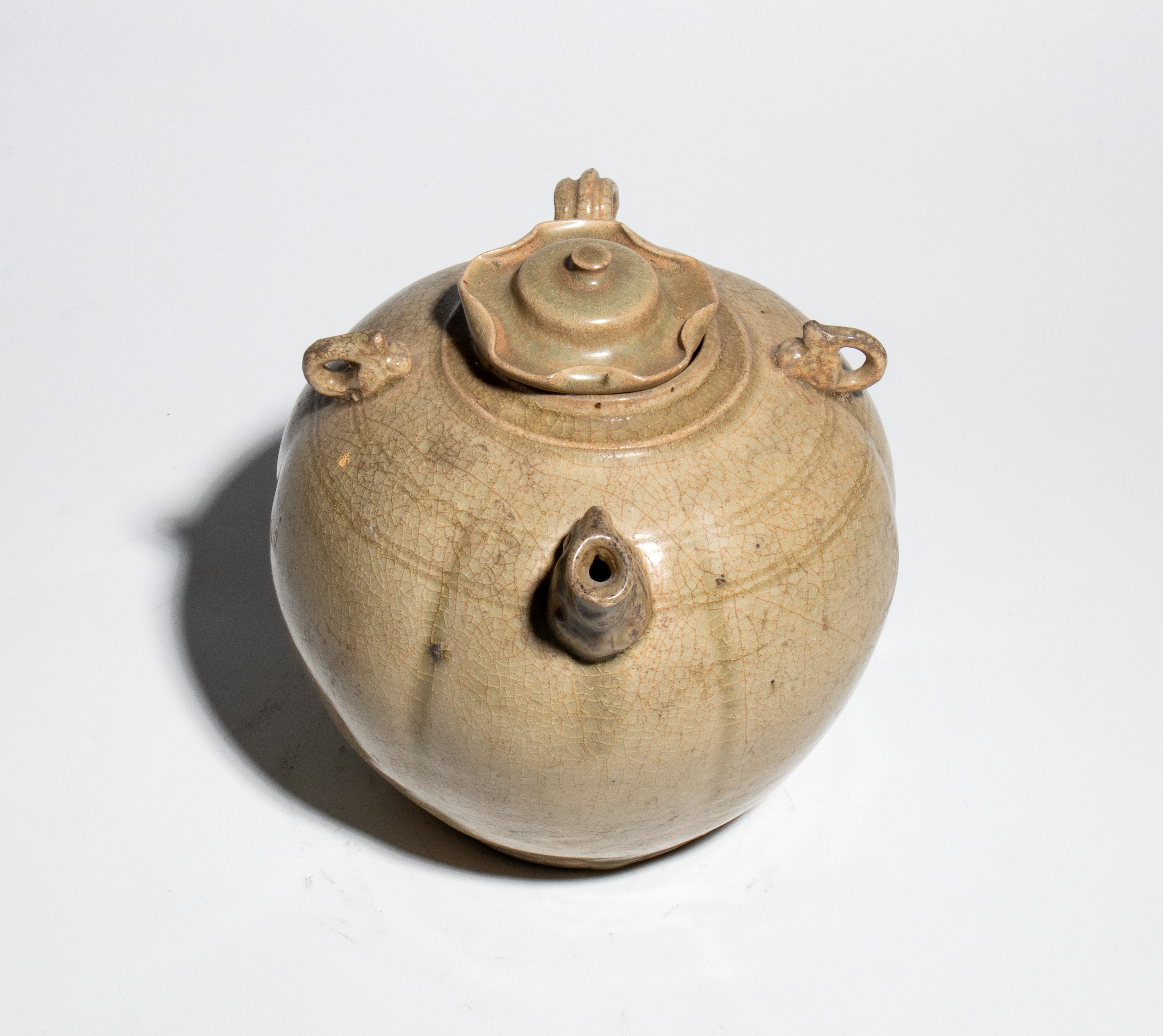 Teiera antica, ceramica a smaltatura bianca screpolata, Vietnam, dinastia Ly (XI-XII secolo)