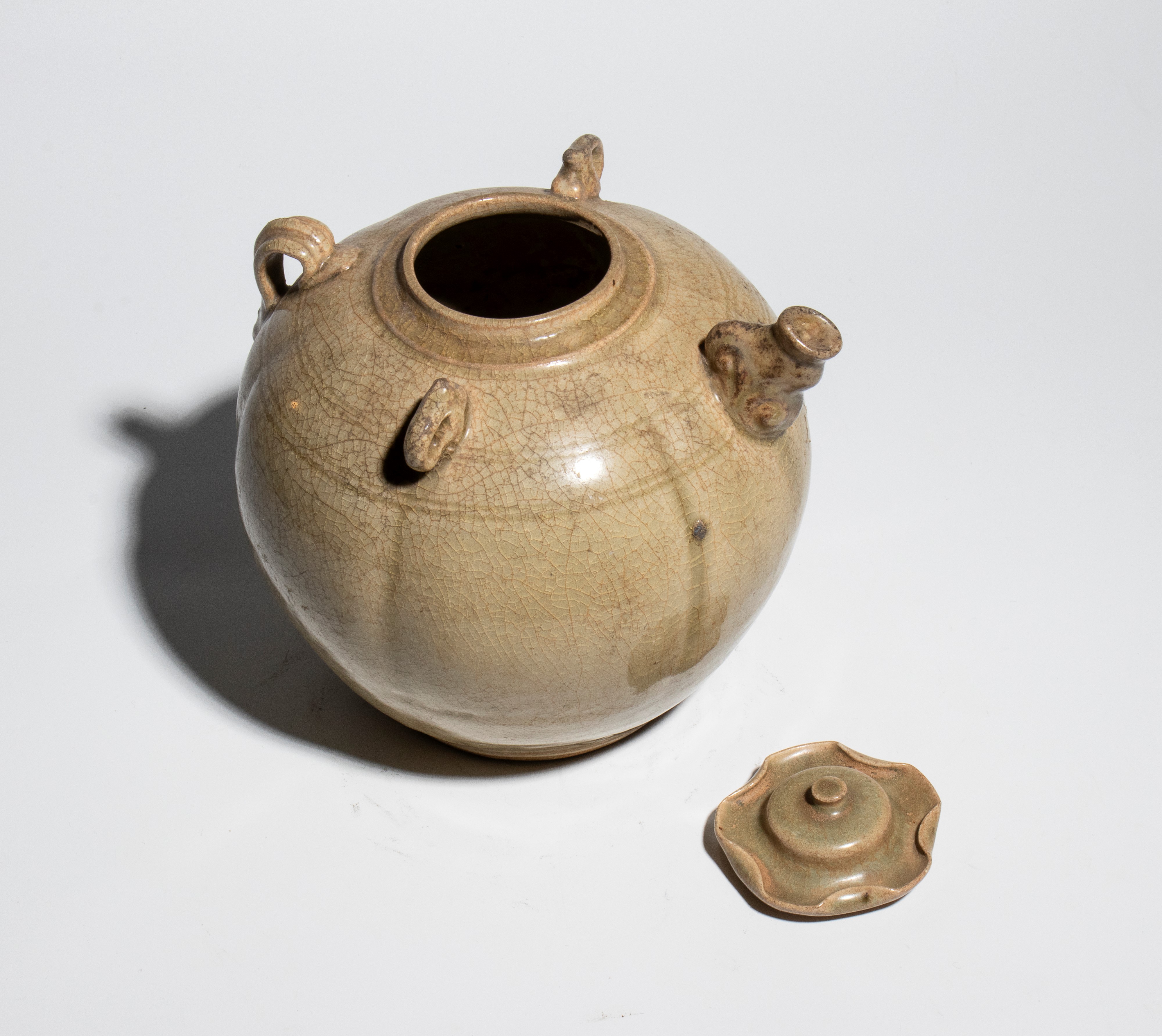 Teiera antica, ceramica a smaltatura bianca screpolata, Vietnam, dinastia Ly (XI-XII secolo)
