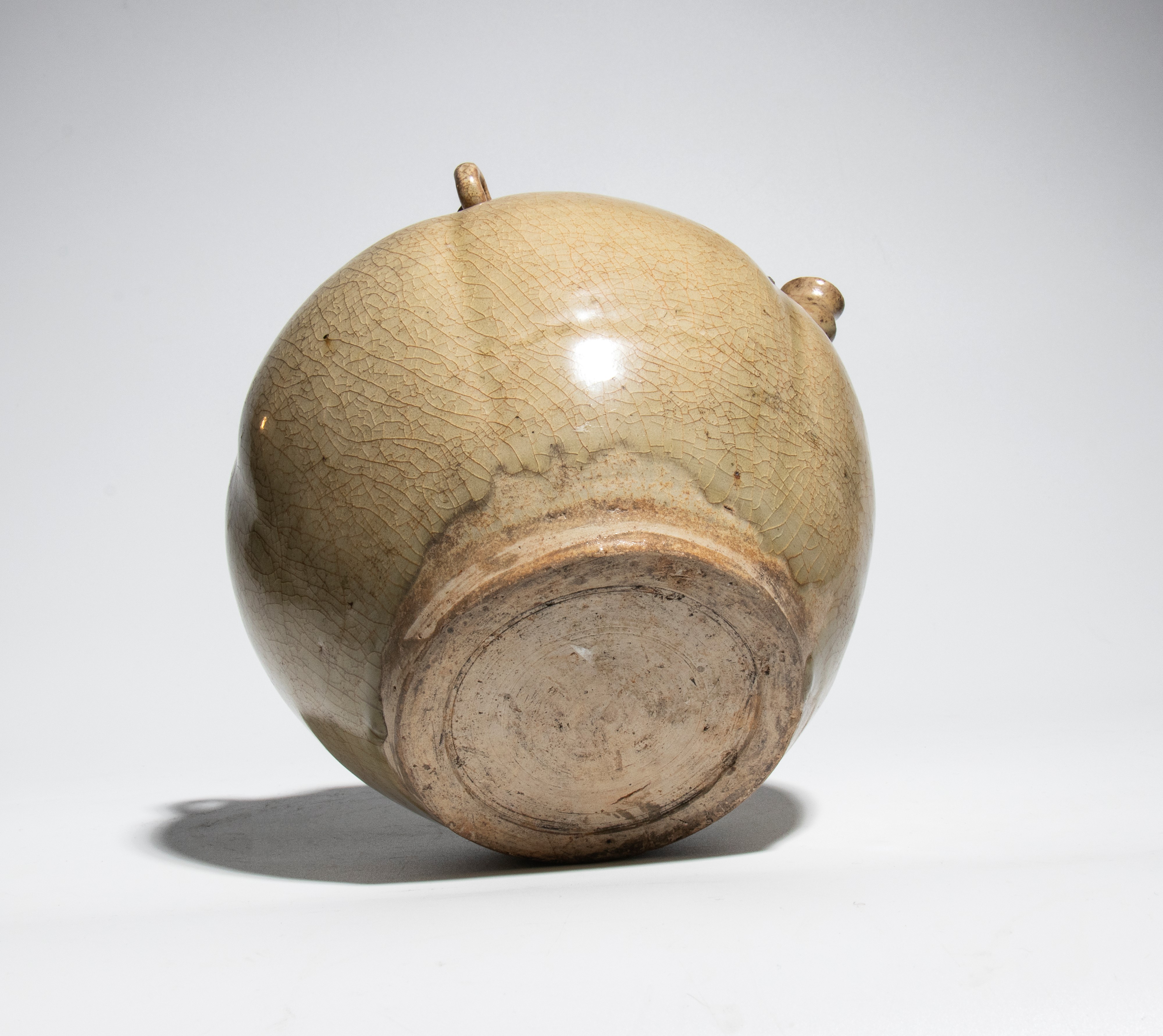 Teiera antica, ceramica a smaltatura bianca screpolata, Vietnam, dinastia Ly (XI-XII secolo)