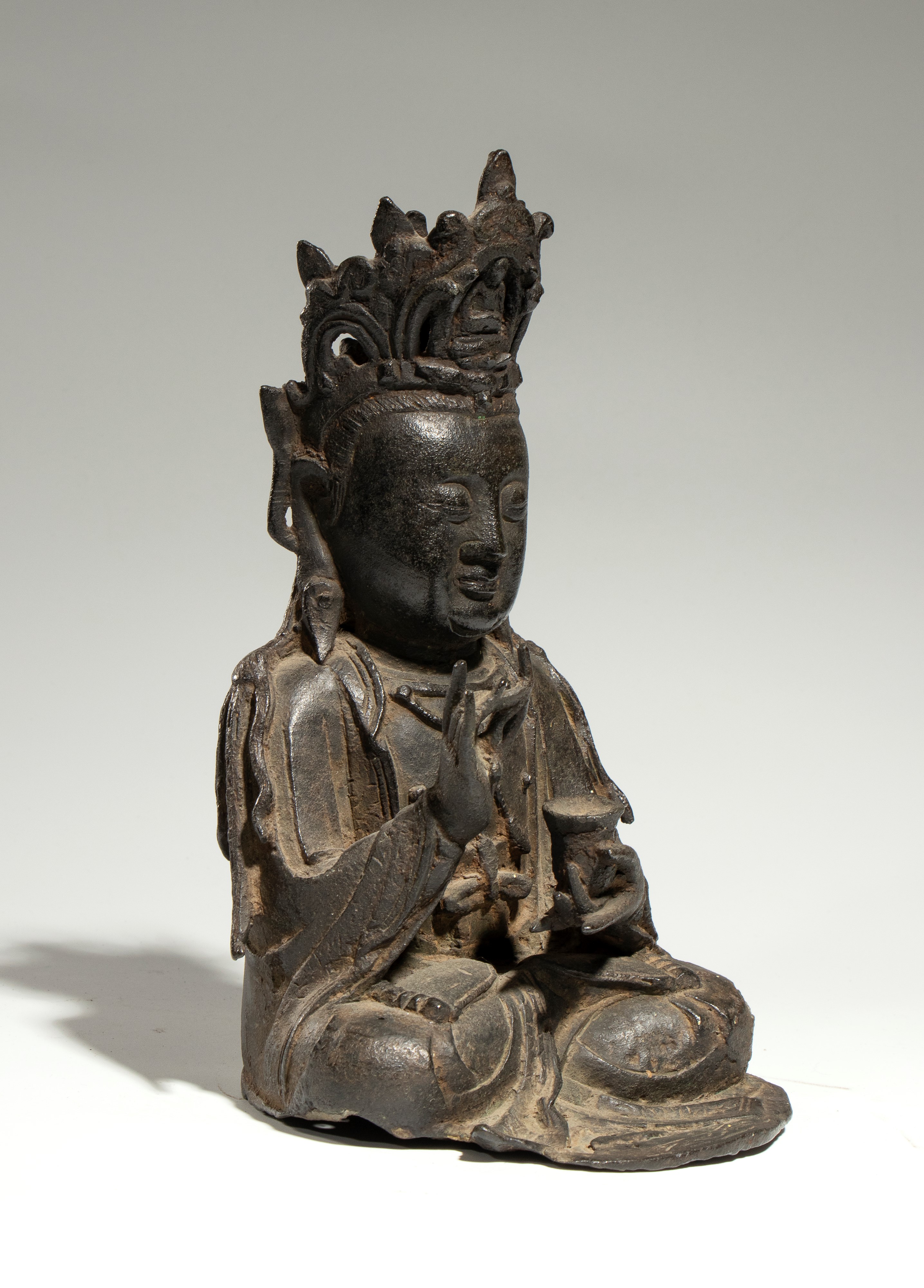 Figura di Bodhisattva, bronzo fuso, Cina, dinastia Ming (XV-XVI secolo)