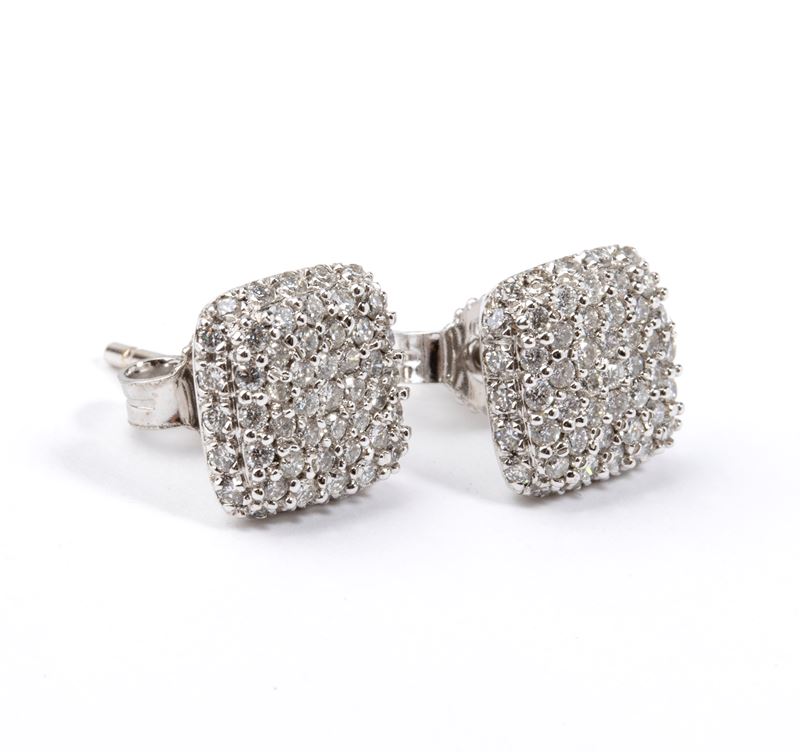 Orecchini in oro con diamanti