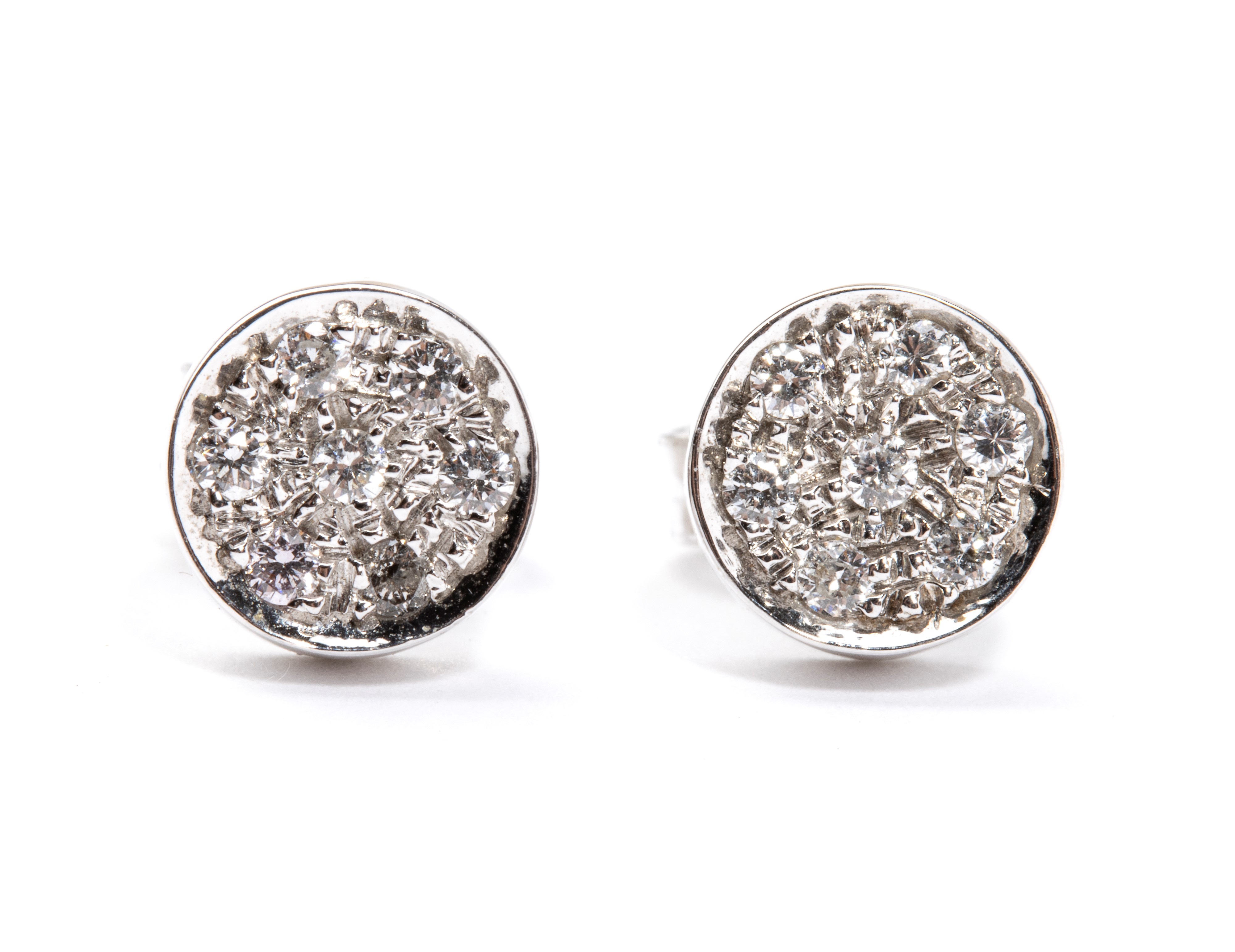 Orecchini geometrici, oro bianco 18k e diamanti (pavé)