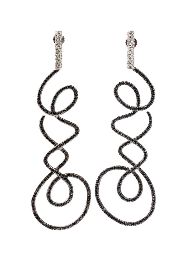 Diamond gold earrings