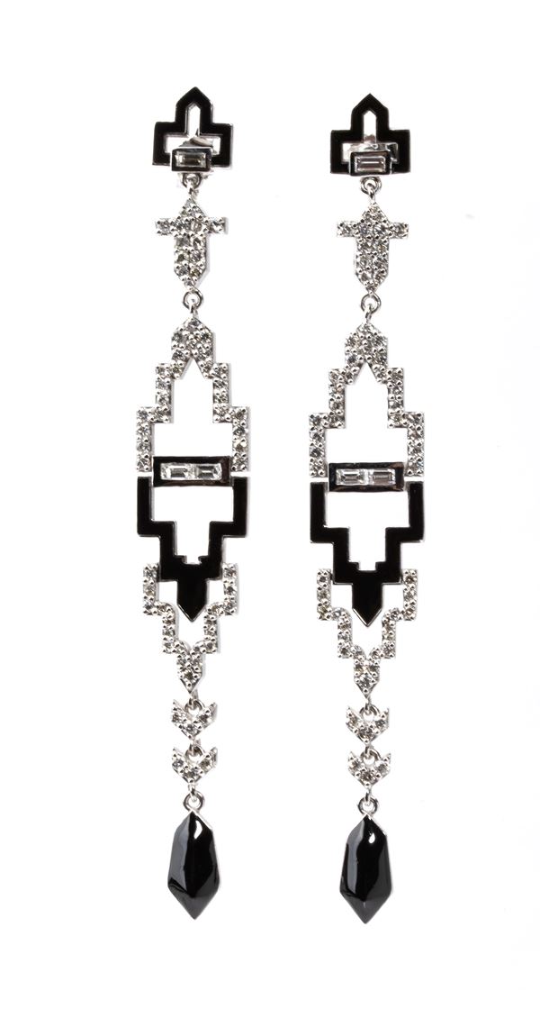 Diamond gold earrings 