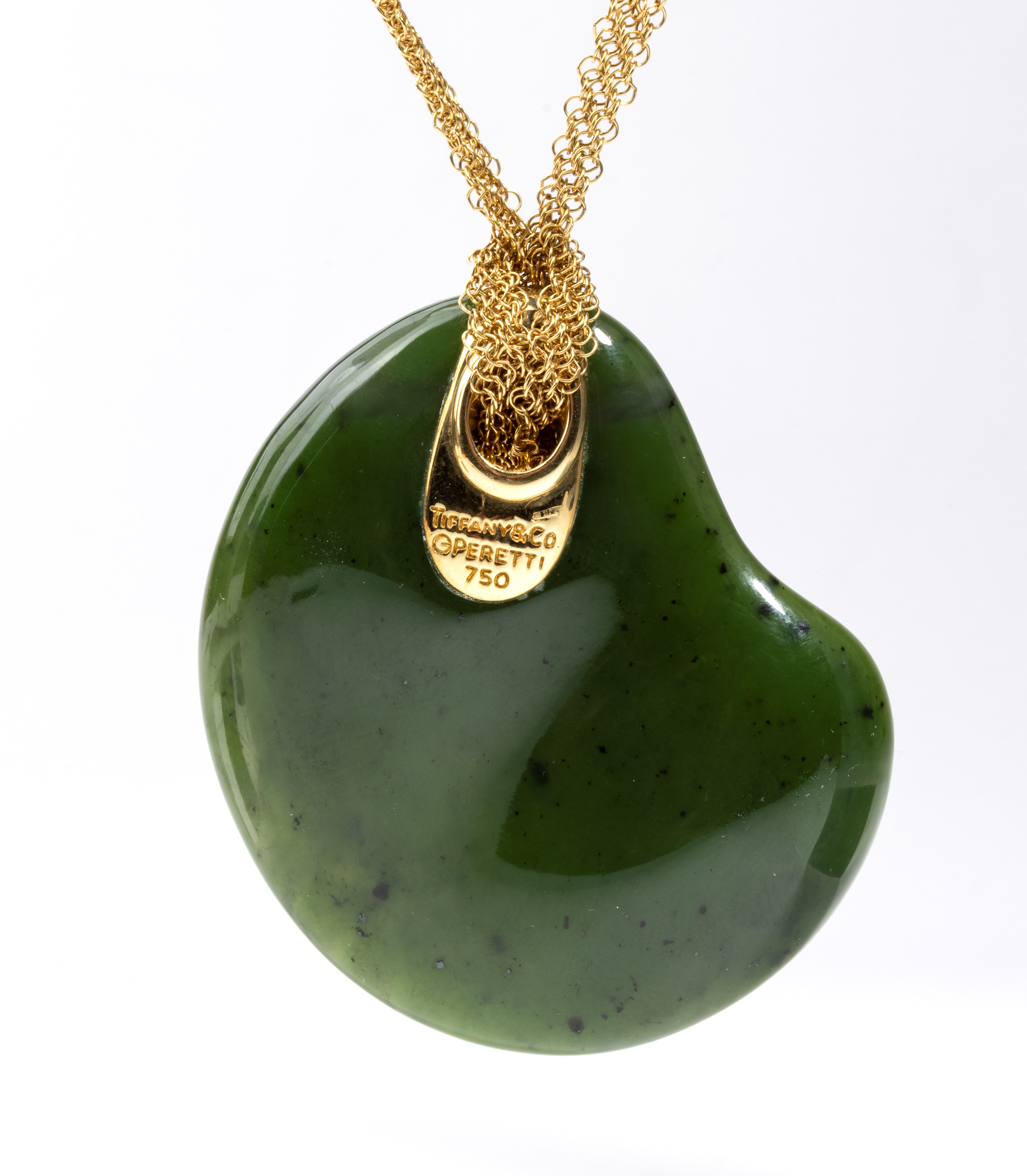 Collezione Elsa Peretti: collana a maglia e ciondolo in giada nefrite