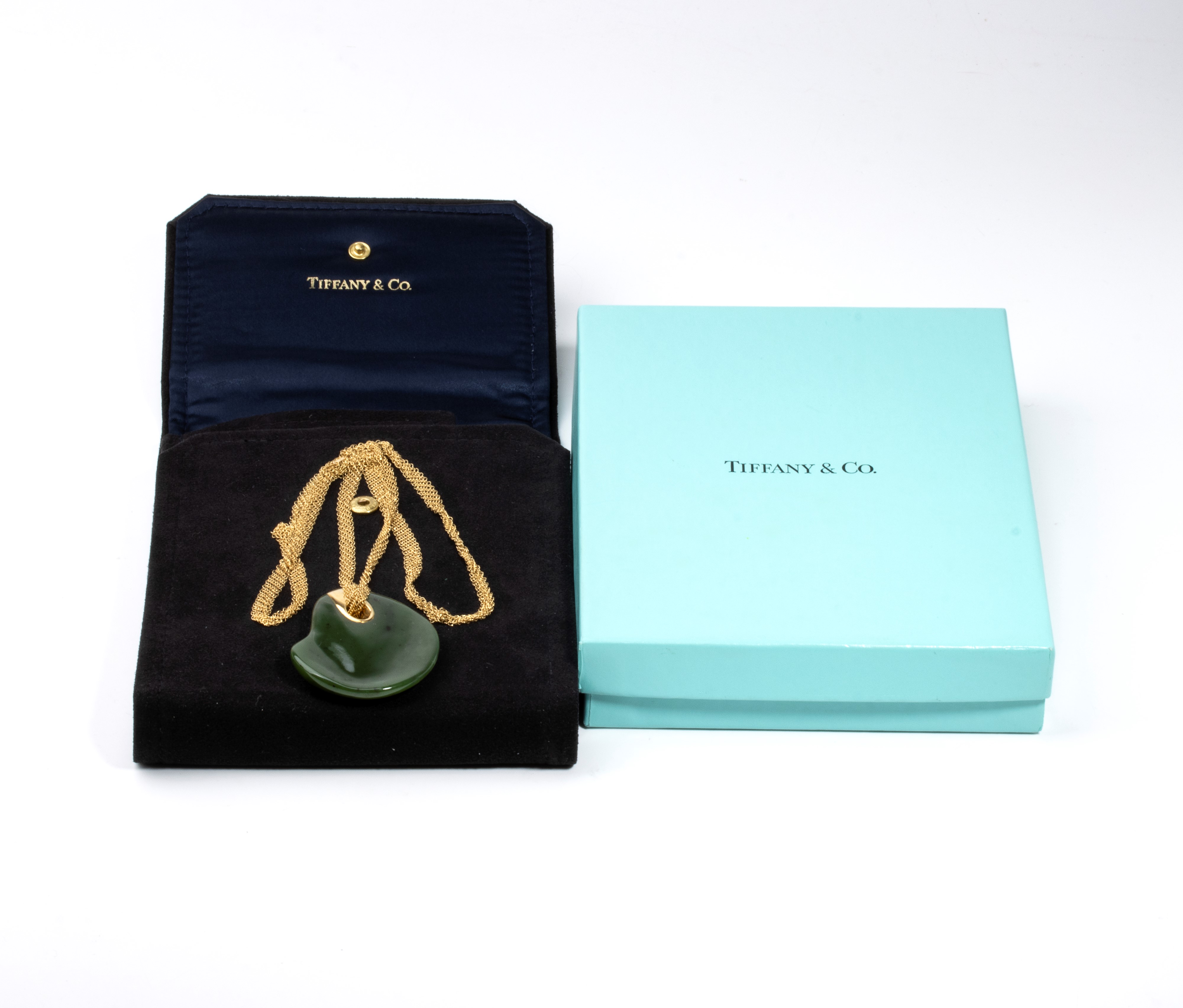 Collezione Elsa Peretti: collana a maglia e ciondolo in giada nefrite