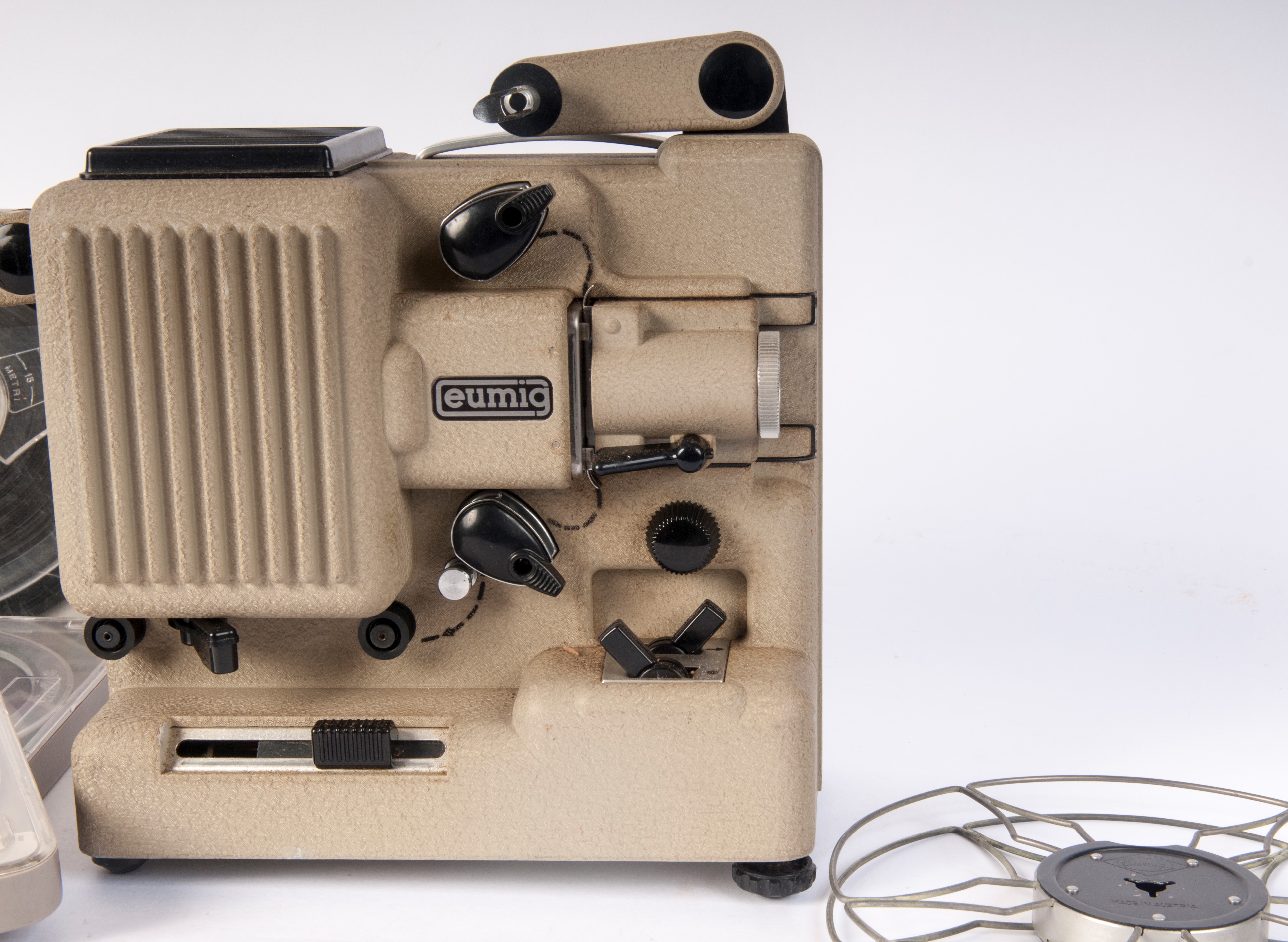 Eumig P8M, Cineproiettore anni ’60 con quattro bobine in scatola originale