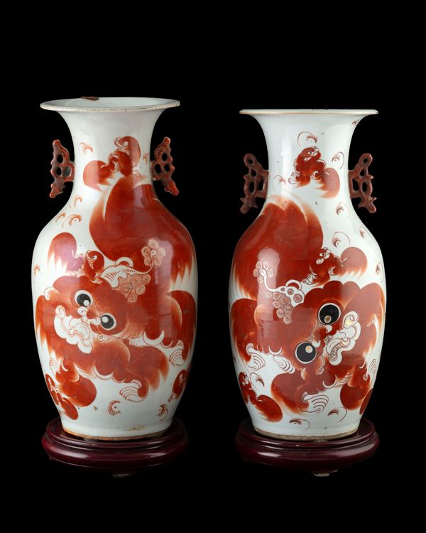 Pair of enamel-painted porcelain vases, China, Qing dynasty (1644-1912), 19th century