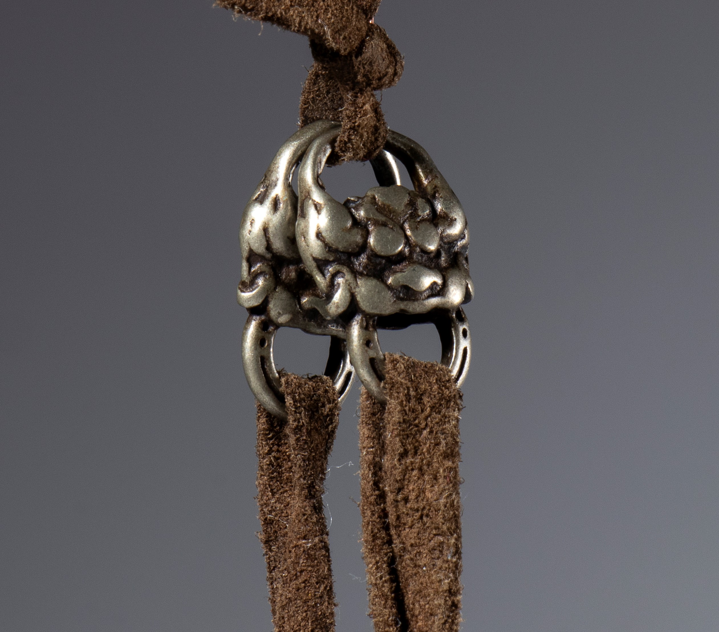 Contatori ornamentali per Mala, coppia, in lega di rame, Tibet, XIX secolo