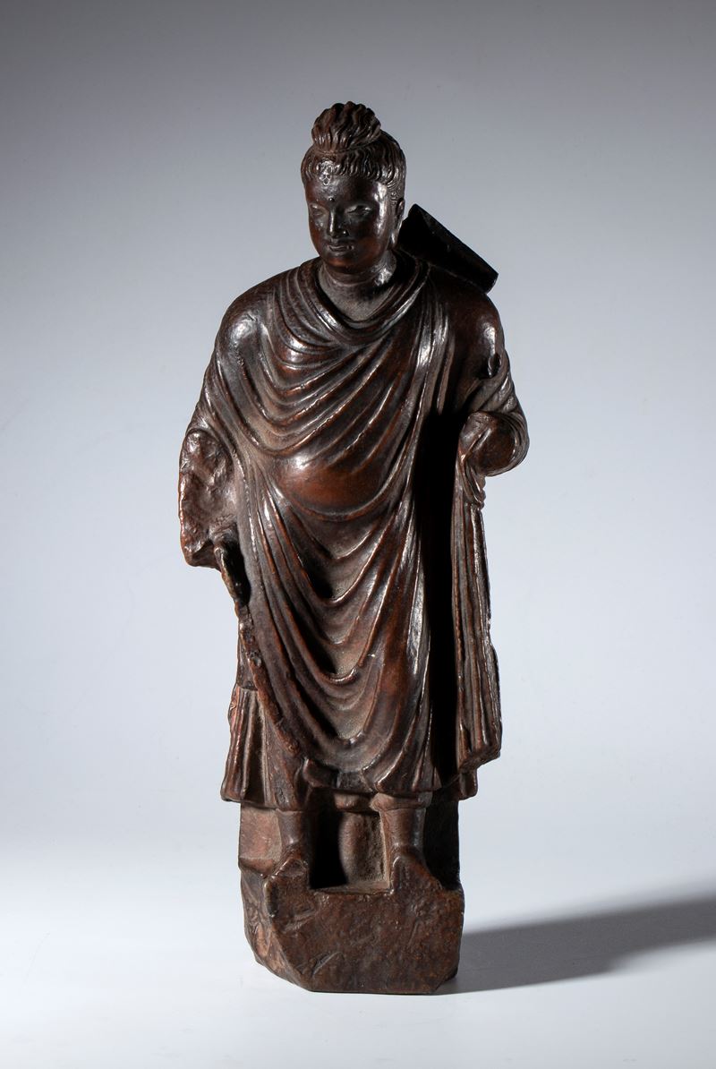 Statua di Buddha in stile Gandahara. Stucco patinato. Pakistan, XIX secolo
