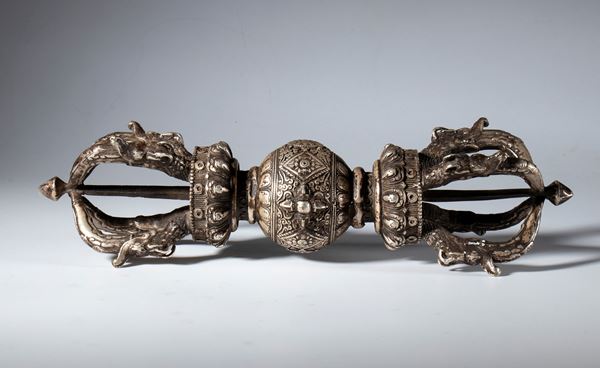 Ritual vajra in silver-plated copper alloy. Tibet, 19th century