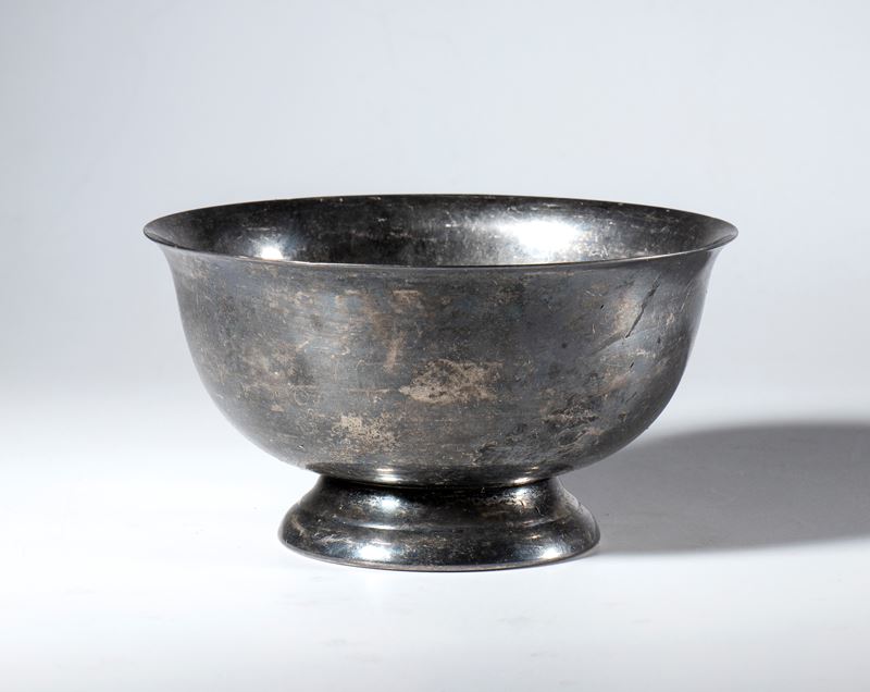 Cina, dinastia Qing (1644-1912), Ciotola per offerte in argento, XIX secolo