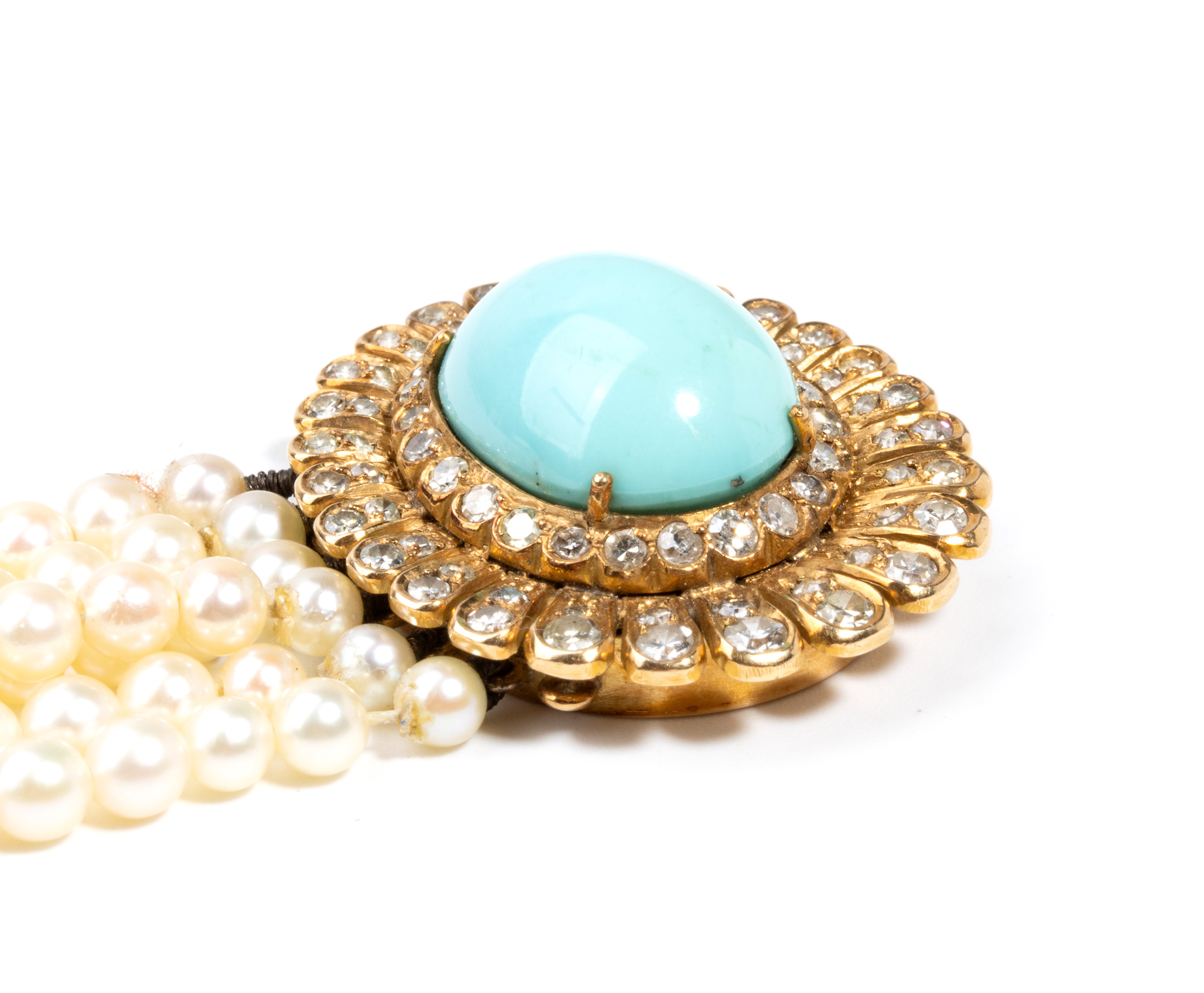 Bracciale, 6 fili di perle coltivate d’acqua salata con centrale in oro giallo e cabochon di turc...