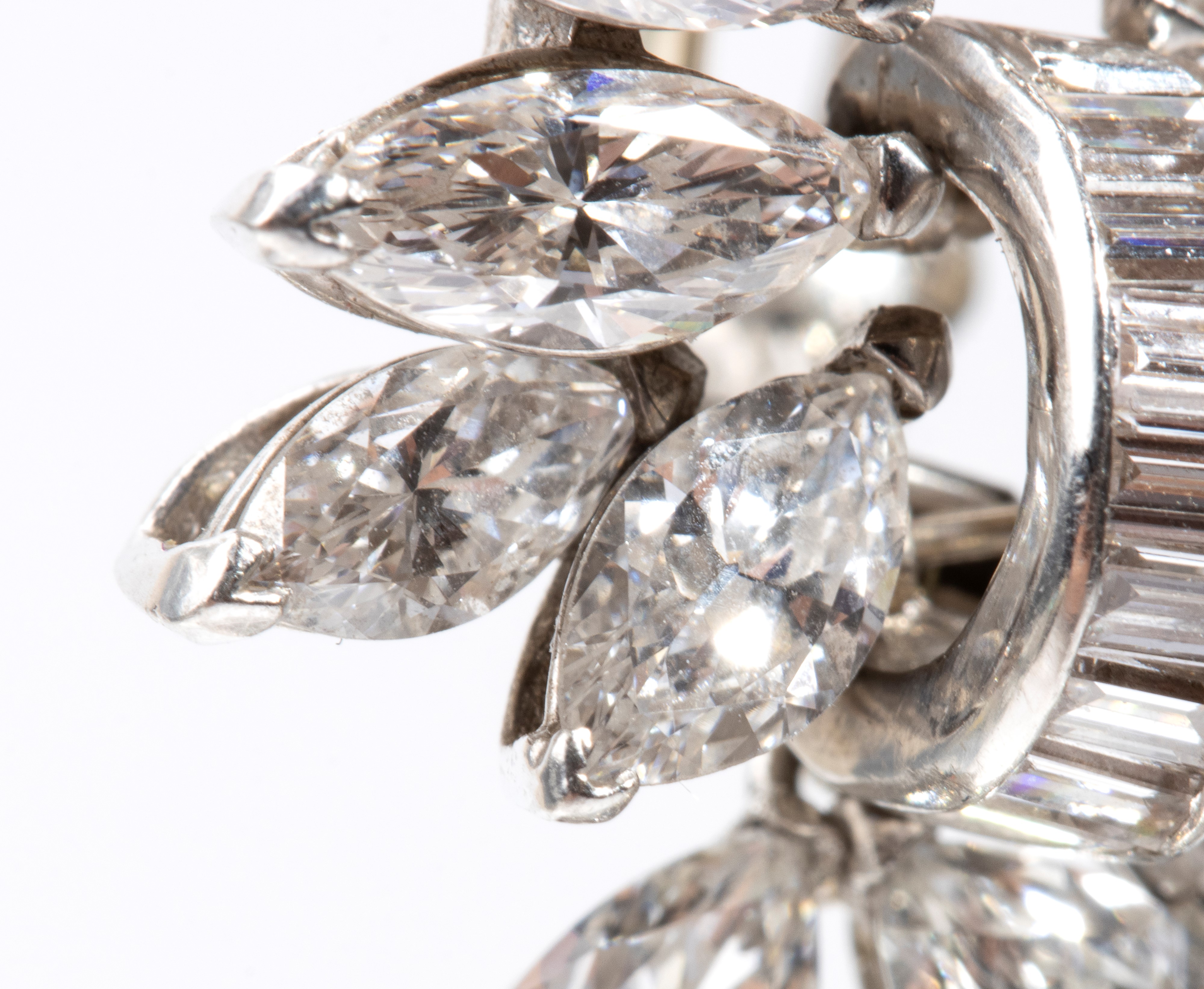 Orecchini in platino con perle e diamanti