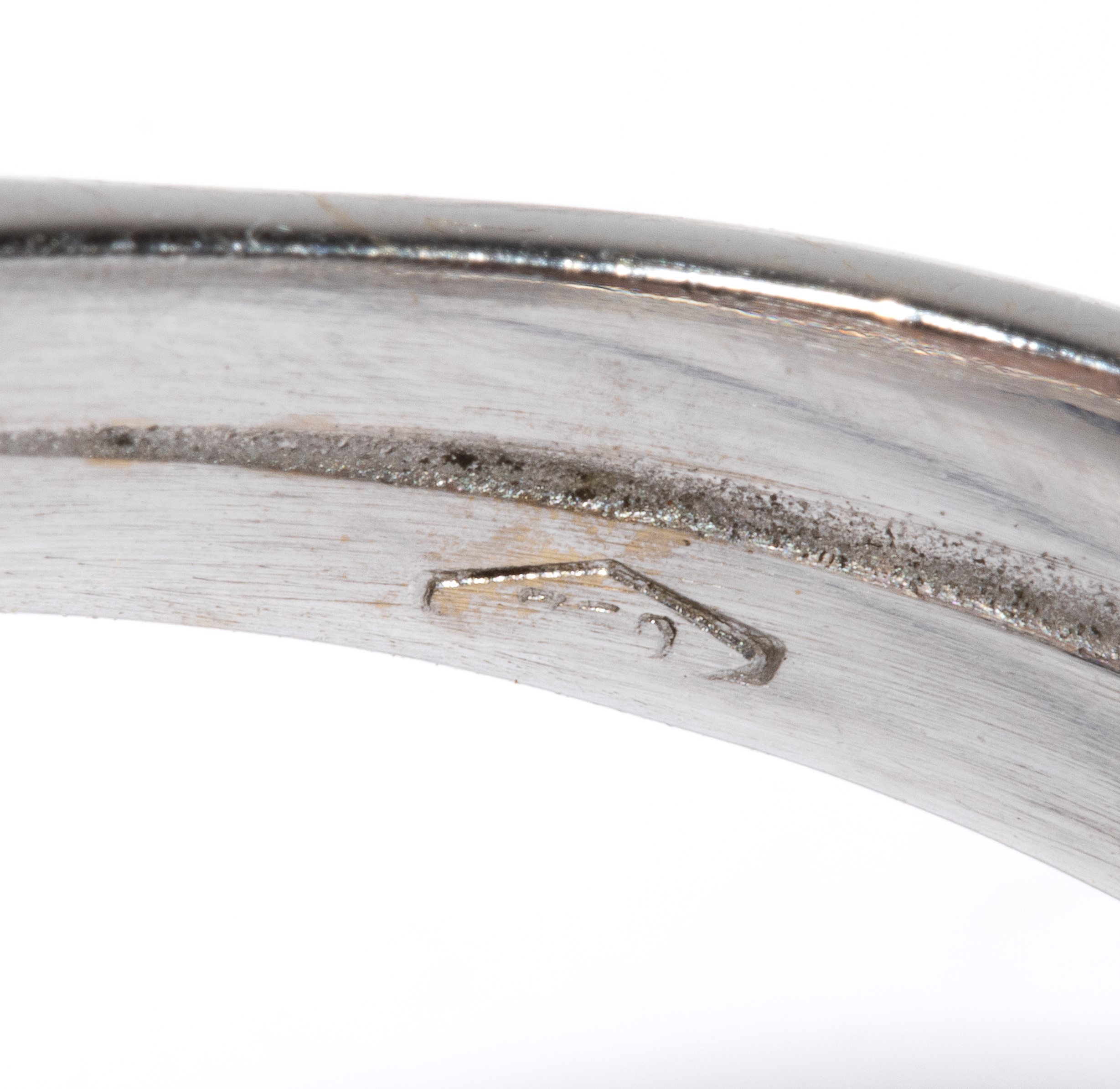 Anello in oro con perla Australiana, zaffiri e diamanti