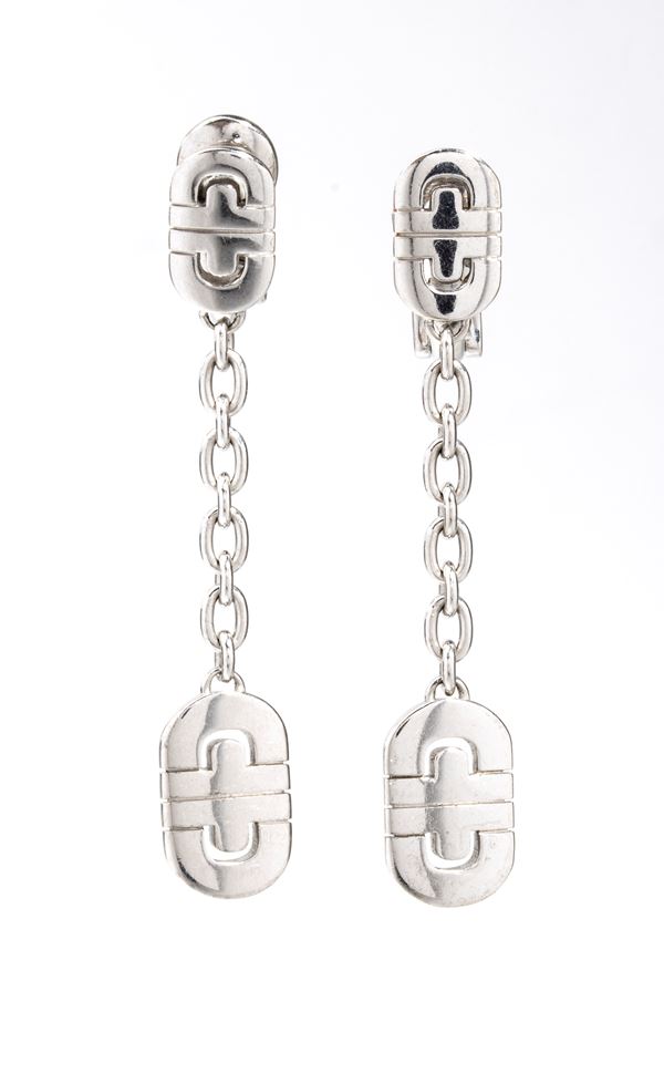 Collezione Parentesi: paio di orecchini in oro bianco 