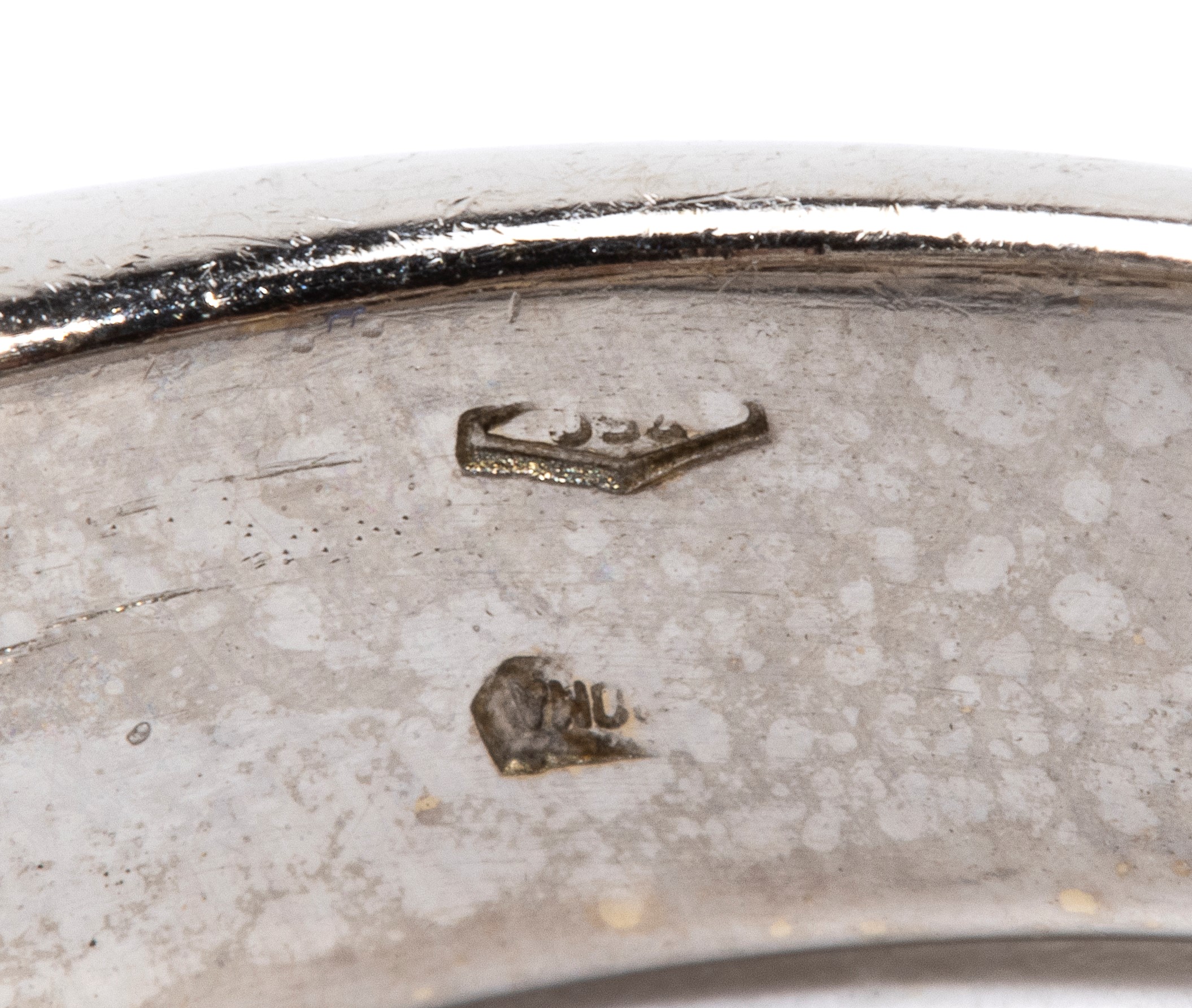 Anello in oro con diamanti