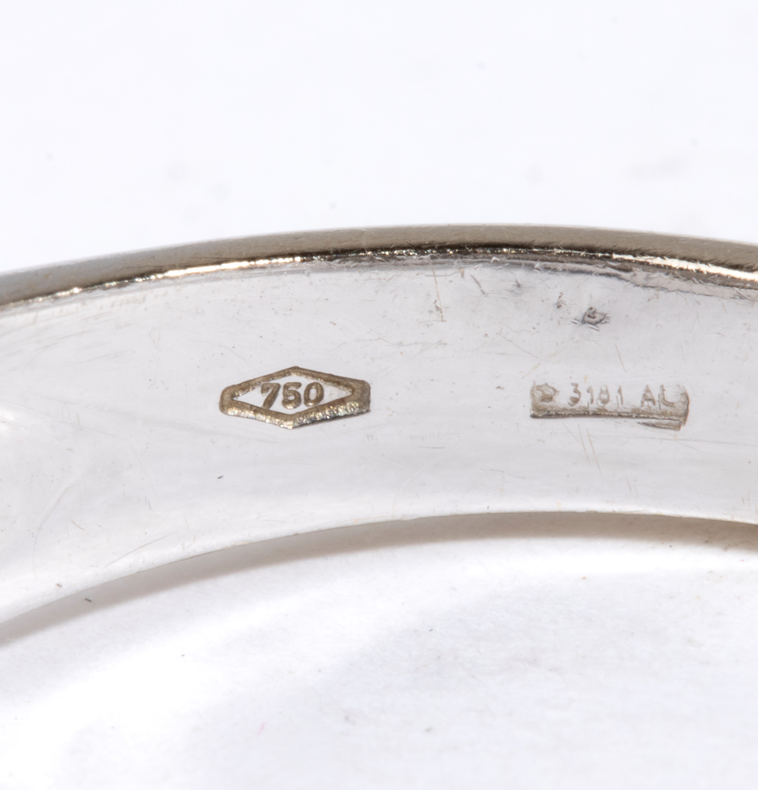 Anello in oro e diamanti