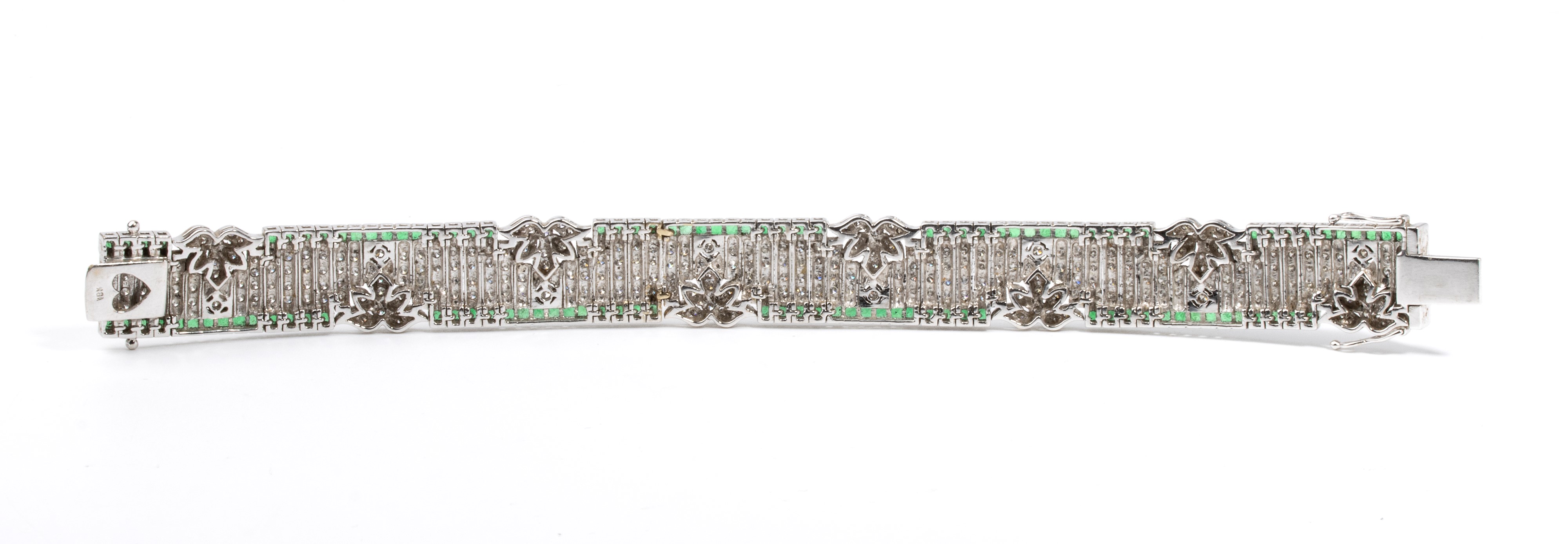 Bracciale in oro bianco 18k con diamanti e smeraldi, anni '30